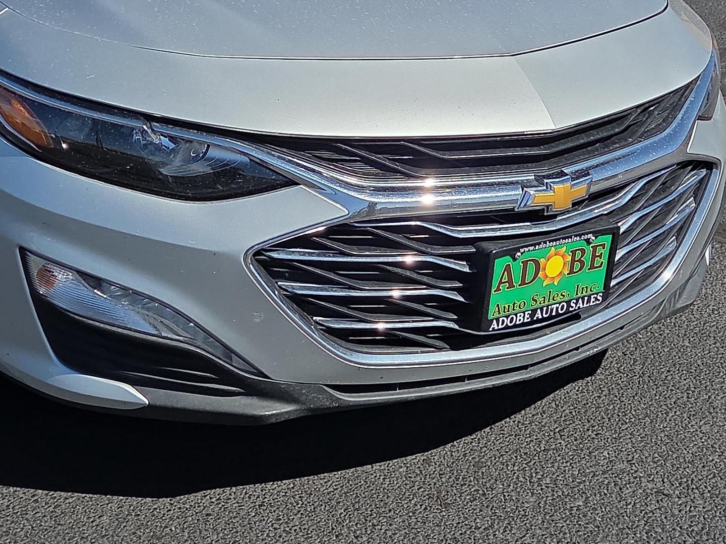 2021 Silver Ice Metallic - GAN /Jet Black - H1T Chevrolet Malibu FWD LT (1G1ZD5ST1MF) with an ECOTEC 1.5L I-4 gasoline direct injection, DOHC, VVT variable valve control, intercooled turbo, regular unleaded, engine with 160HP engine, located at 4711 Ave Q, Lubbock, TX, 79412, (806) 687-2362, 33.551304, -101.855293 - Photo#8