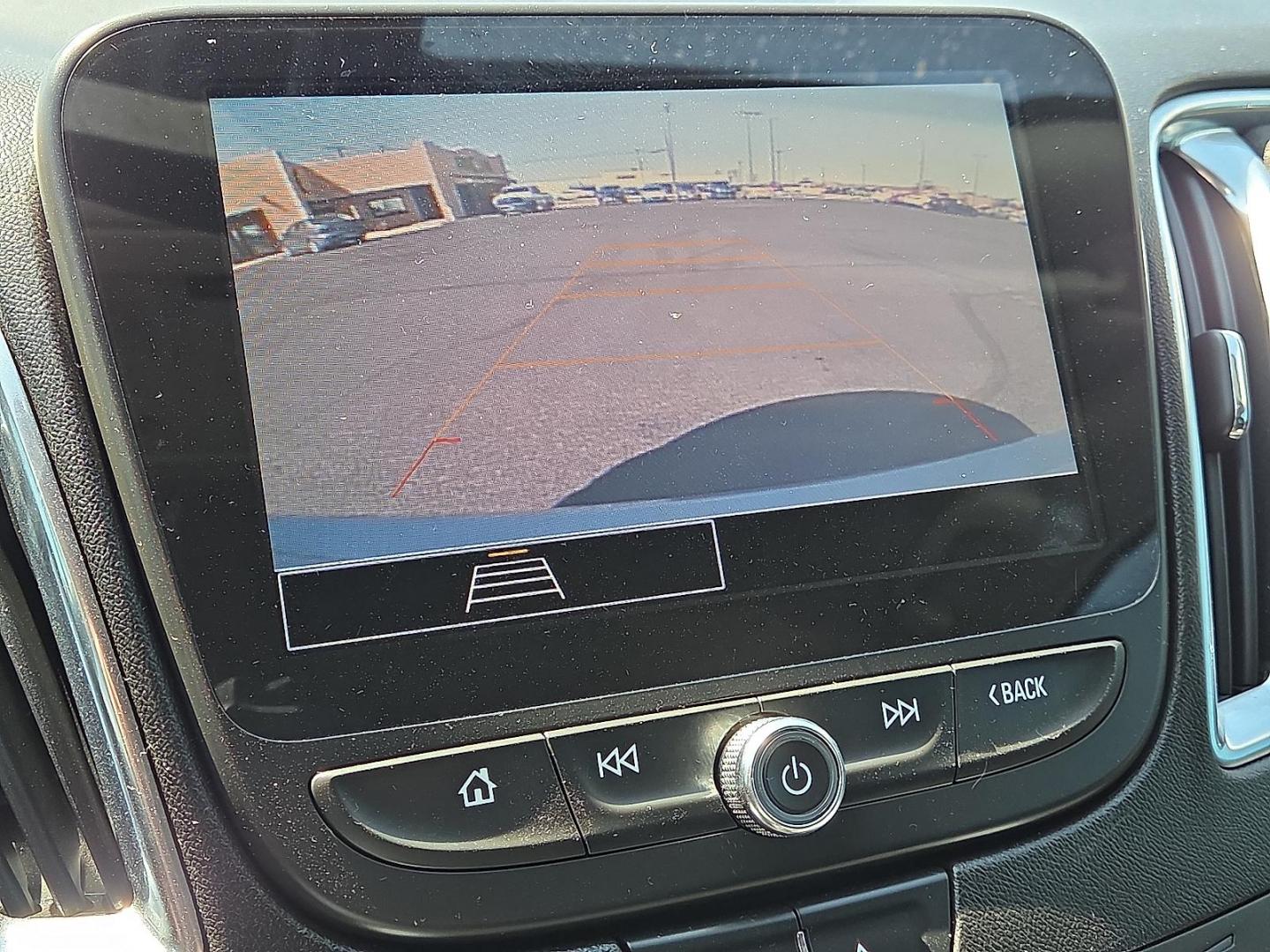 2021 Silver Ice Metallic - GAN /Jet Black - H1T Chevrolet Malibu FWD LT (1G1ZD5ST1MF) with an ECOTEC 1.5L I-4 gasoline direct injection, DOHC, VVT variable valve control, intercooled turbo, regular unleaded, engine with 160HP engine, located at 4711 Ave Q, Lubbock, TX, 79412, (806) 687-2362, 33.551304, -101.855293 - Photo#26