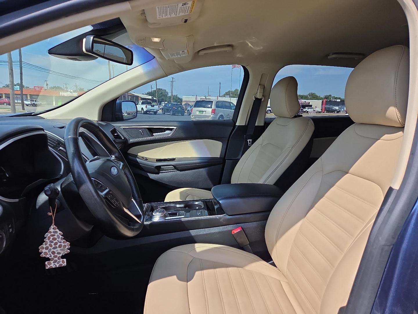 2019 Blue Metallic - FT /Dune - VD Ford Edge SEL (2FMPK3J91KB) with an EcoBoost 2L I-4 gasoline direct injection, DOHC, variable valve control, intercooled turbo, premium unleaded, engine with 250HP engine, located at 4711 Ave Q, Lubbock, TX, 79412, (806) 687-2362, 33.551304, -101.855293 - Photo#23