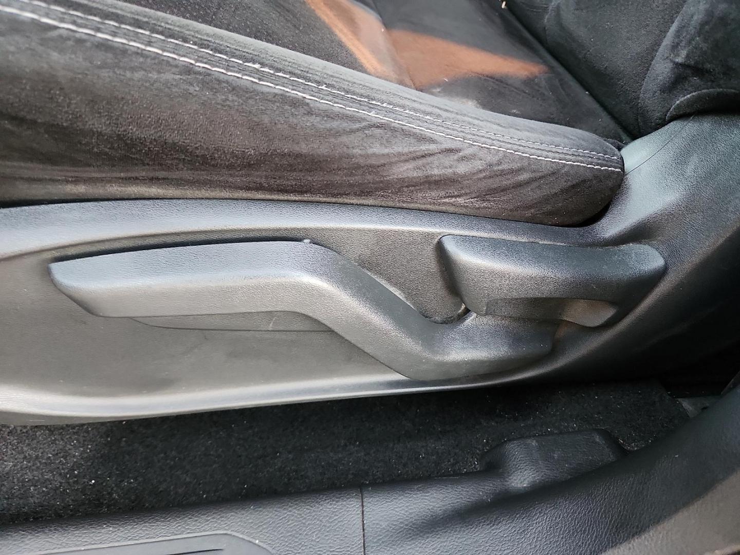 2020 SILVER Nissan Murano S Intelligent AWD (5N1AZ2AS7LN) with an 3.5L V-6 DOHC, variable valve control, regular unleaded, engine with 260HP engine, located at 4711 Ave Q, Lubbock, TX, 79412, (806) 687-2362, 33.551304, -101.855293 - Photo#11