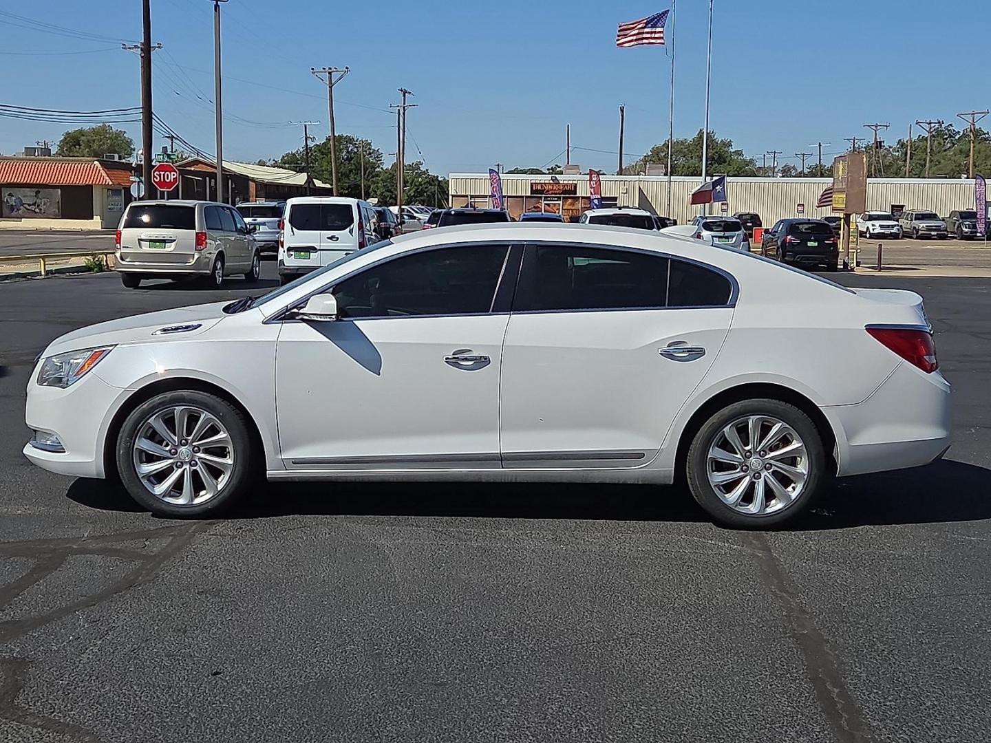 2015 White Frost Tricoat - G1W /Light Neutral/Cocoa Accents - H1V Buick LaCrosse Leather (1G4GB5G32FF) with an 3.6L V-6 gasoline direct injection, DOHC, variable valve control, regular unleaded, engine with 304HP engine, located at 4711 Ave Q, Lubbock, TX, 79412, (806) 687-2362, 33.551304, -101.855293 - Photo#1