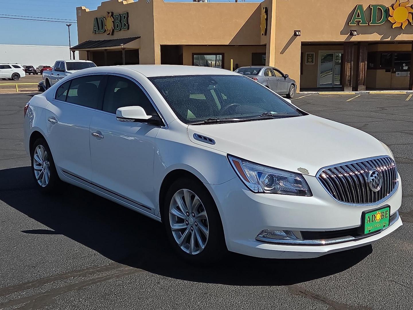 2015 White Frost Tricoat - G1W /Light Neutral/Cocoa Accents - H1V Buick LaCrosse Leather (1G4GB5G32FF) with an 3.6L V-6 gasoline direct injection, DOHC, variable valve control, regular unleaded, engine with 304HP engine, located at 4711 Ave Q, Lubbock, TX, 79412, (806) 687-2362, 33.551304, -101.855293 - Photo#6