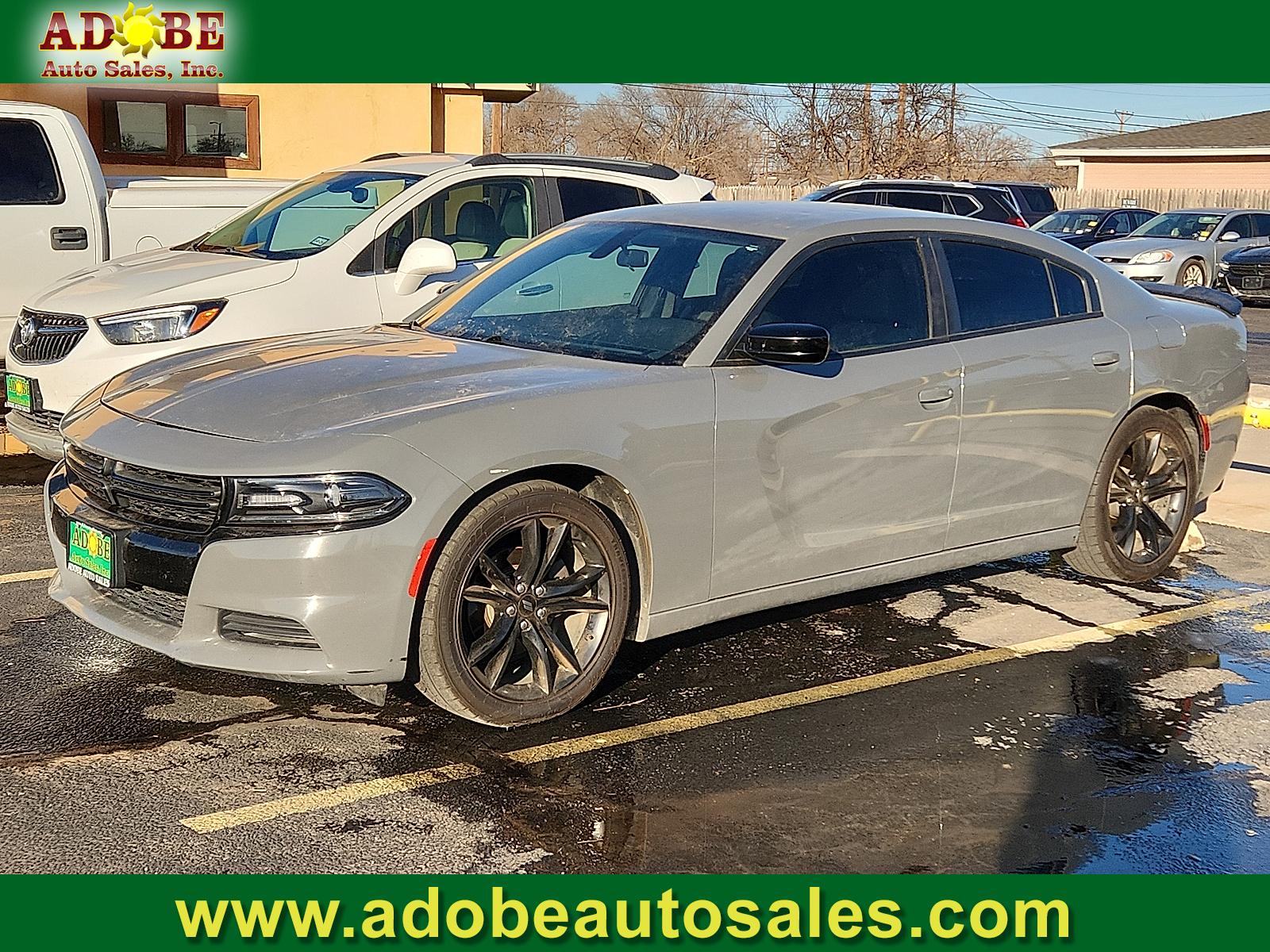 photo of 2018 Dodge Charger SXT RWD