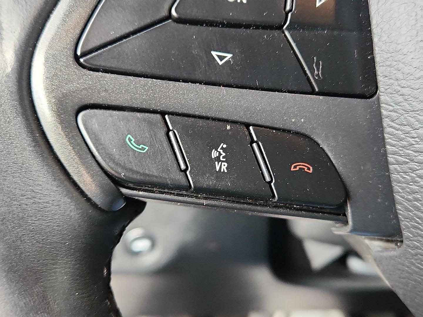 2018 GRAY Dodge Charger SXT RWD (2C3CDXBG3JH) with an Pentastar 3.6L V-6 DOHC, variable valve control, regular unleaded, engine with 292HP engine, located at 4711 Ave Q, Lubbock, TX, 79412, (806) 687-2362, 33.551304, -101.855293 - Photo#18