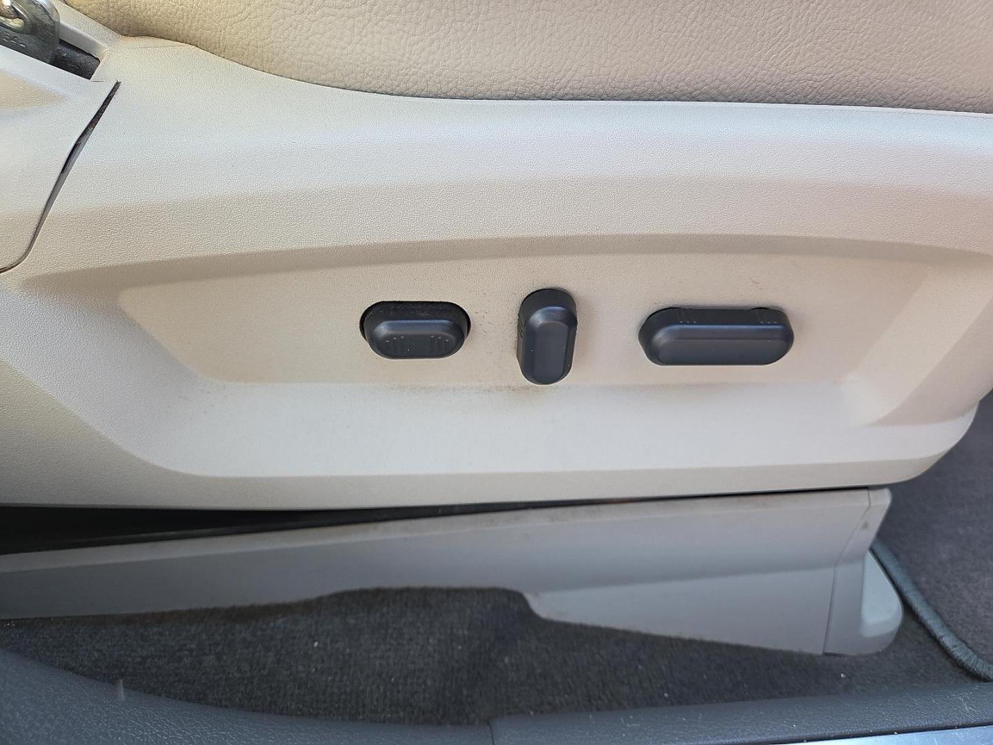 2014 Sunset Metallic - D7 /Medium Light Stone - GL Ford Edge Limited (2FMDK3KC1EB) with an 3.5L V-6 DOHC, variable valve control, regular unleaded, engine with 285HP engine, located at 4711 Ave Q, Lubbock, TX, 79412, (806) 687-2362, 33.551304, -101.855293 - Photo#11