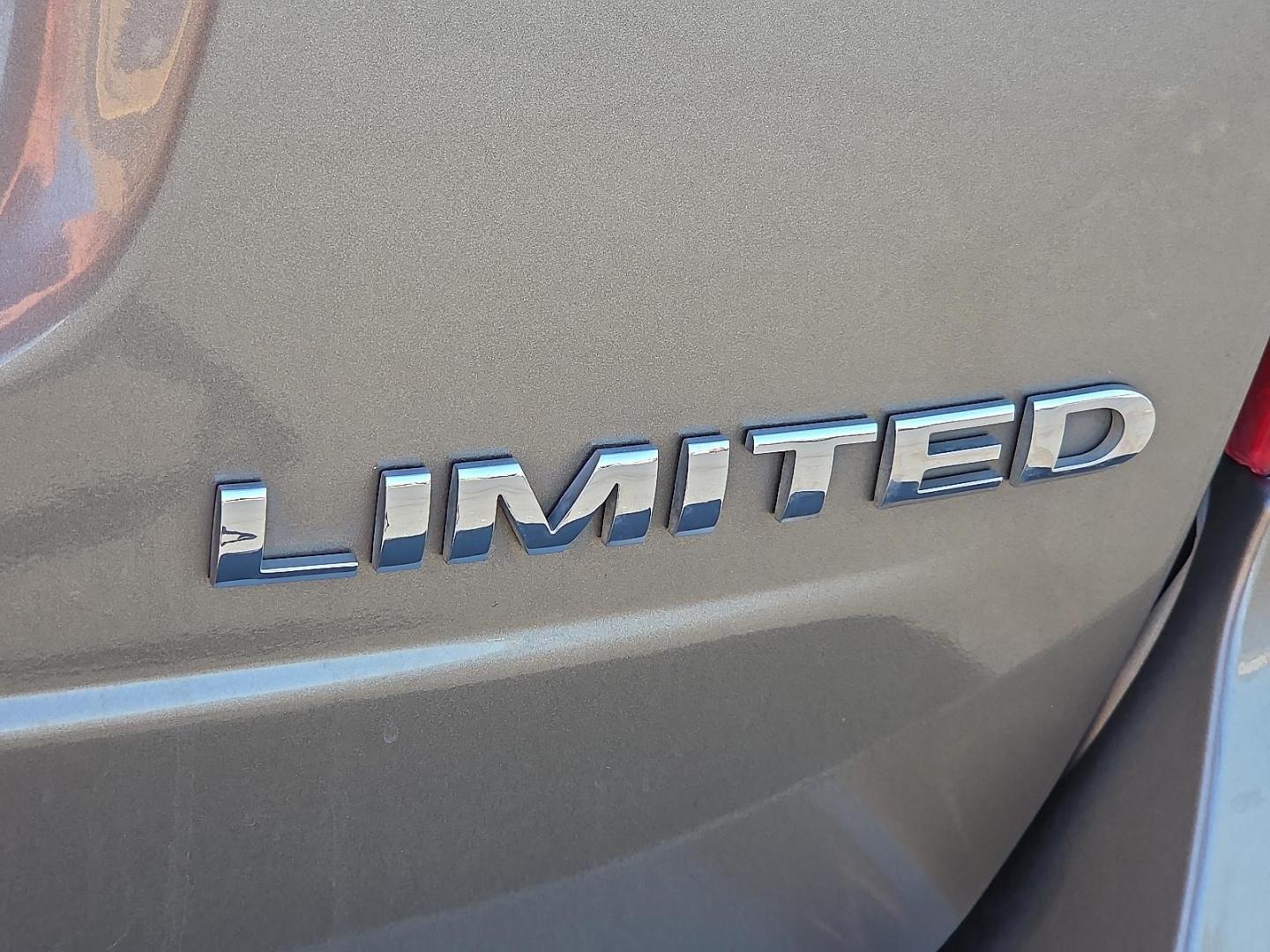 2014 Sunset Metallic - D7 /Medium Light Stone - GL Ford Edge Limited (2FMDK3KC1EB) with an 3.5L V-6 DOHC, variable valve control, regular unleaded, engine with 285HP engine, located at 4711 Ave Q, Lubbock, TX, 79412, (806) 687-2362, 33.551304, -101.855293 - Photo#14