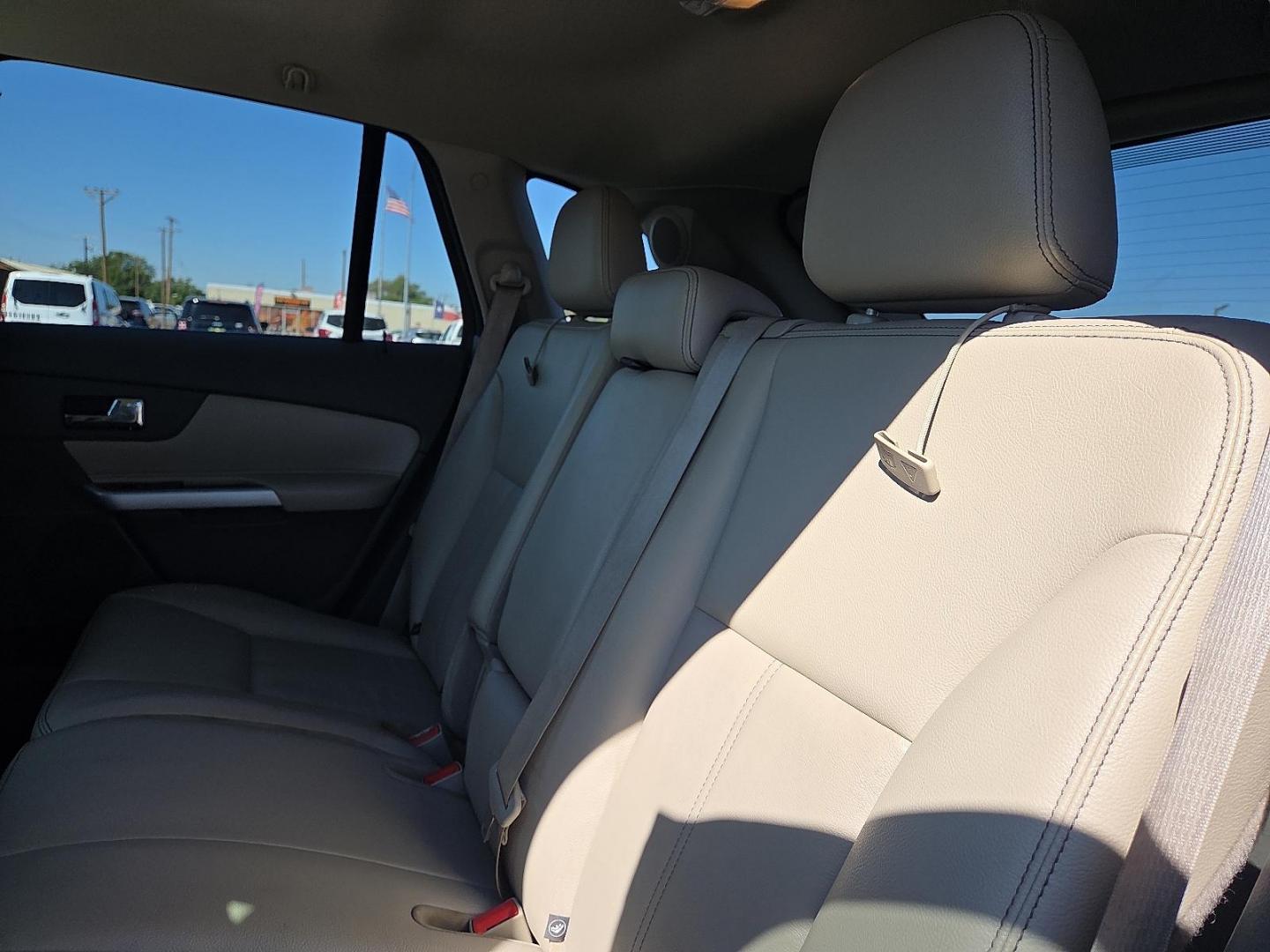 2014 Sunset Metallic - D7 /Medium Light Stone - GL Ford Edge Limited (2FMDK3KC1EB) with an 3.5L V-6 DOHC, variable valve control, regular unleaded, engine with 285HP engine, located at 4711 Ave Q, Lubbock, TX, 79412, (806) 687-2362, 33.551304, -101.855293 - Photo#18