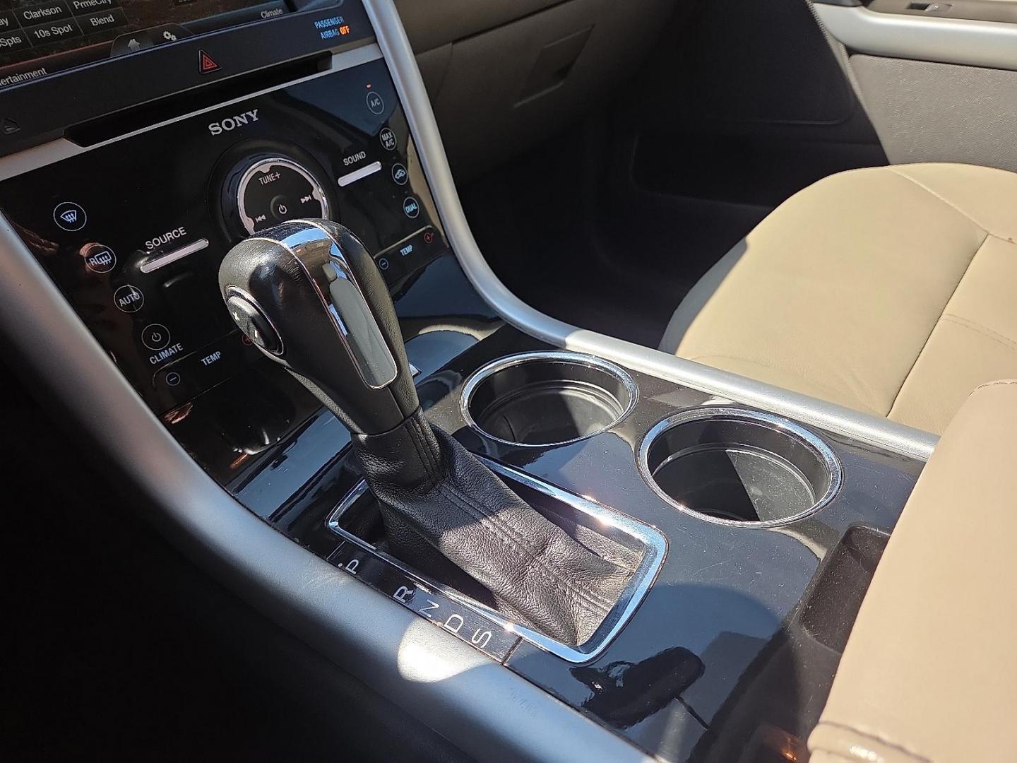 2014 Sunset Metallic - D7 /Medium Light Stone - GL Ford Edge Limited (2FMDK3KC1EB) with an 3.5L V-6 DOHC, variable valve control, regular unleaded, engine with 285HP engine, located at 4711 Ave Q, Lubbock, TX, 79412, (806) 687-2362, 33.551304, -101.855293 - Photo#28