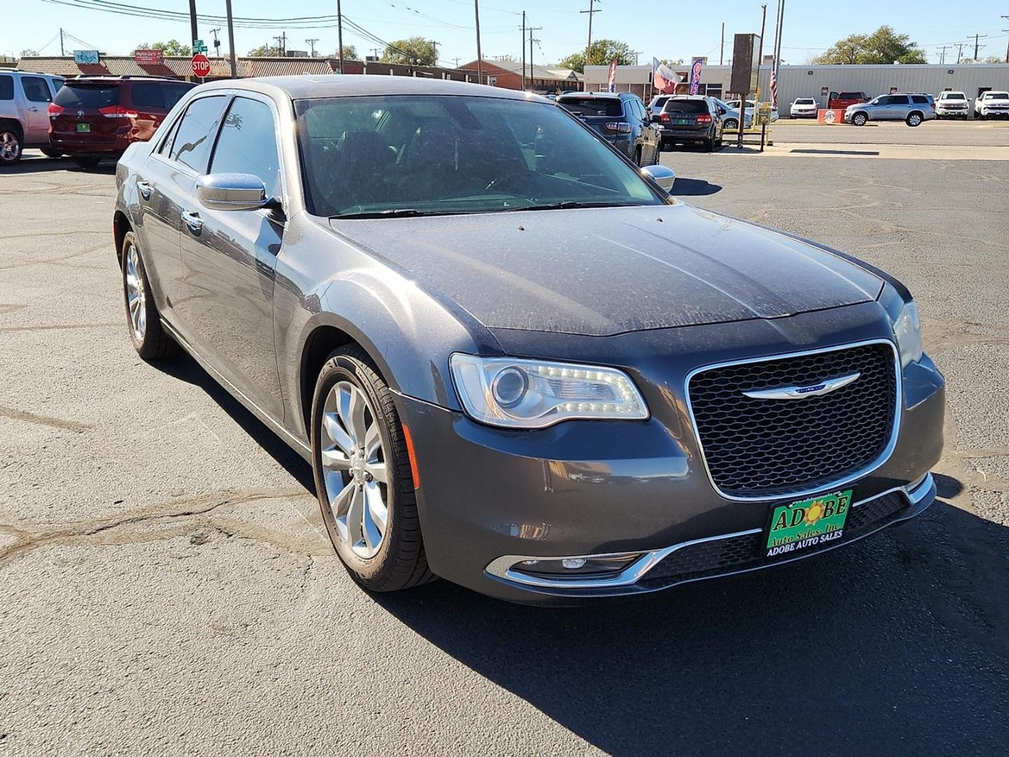 2017 GRAY Chrysler 300C AWD (2C3CCAKG6HH) with an Pentastar 3.6L V-6 DOHC, variable valve control, regular unleaded, engine with 292HP engine, located at 4711 Ave Q, Lubbock, TX, 79412, (806) 687-2362, 33.551304, -101.855293 - Photo#5