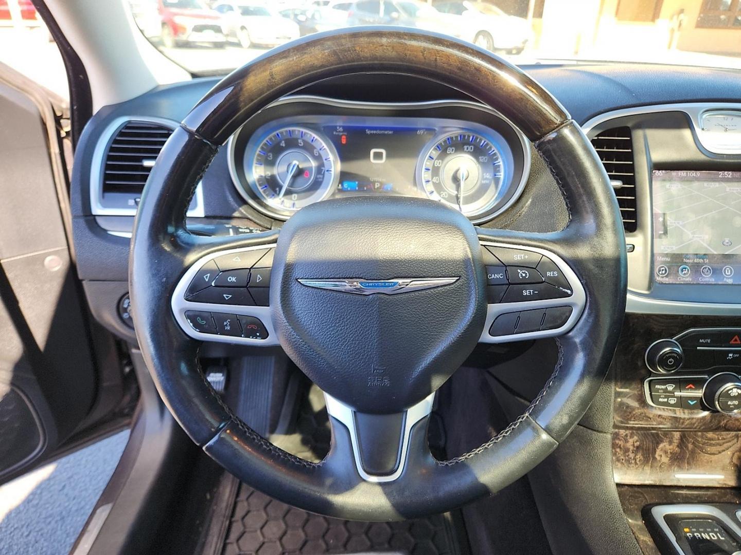 2017 GRAY Chrysler 300C AWD (2C3CCAKG6HH) with an Pentastar 3.6L V-6 DOHC, variable valve control, regular unleaded, engine with 292HP engine, located at 4711 Ave Q, Lubbock, TX, 79412, (806) 687-2362, 33.551304, -101.855293 - Photo#24