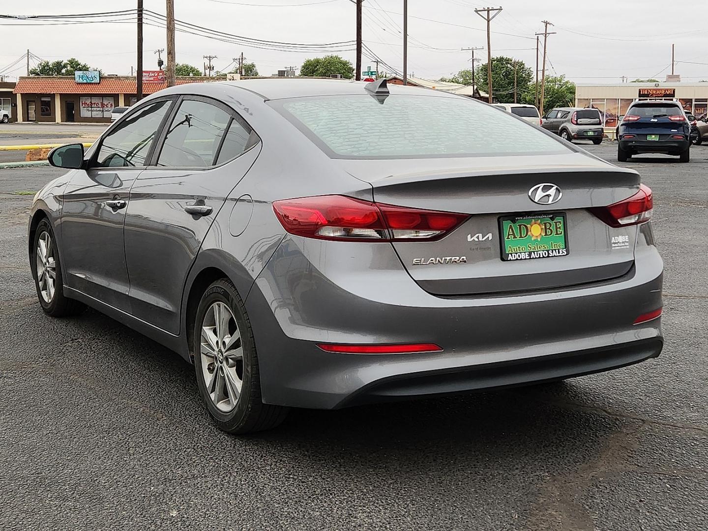 2018 GRAY /Gray - PK Hyundai Elantra Value Edition (5NPD84LF3JH) with an Nu 2L I-4 DOHC, D-CVVT variable valve control, regular unleaded, engine with 147HP engine, located at 4711 Ave Q, Lubbock, TX, 79412, (806) 687-2362, 33.551304, -101.855293 - Photo#2