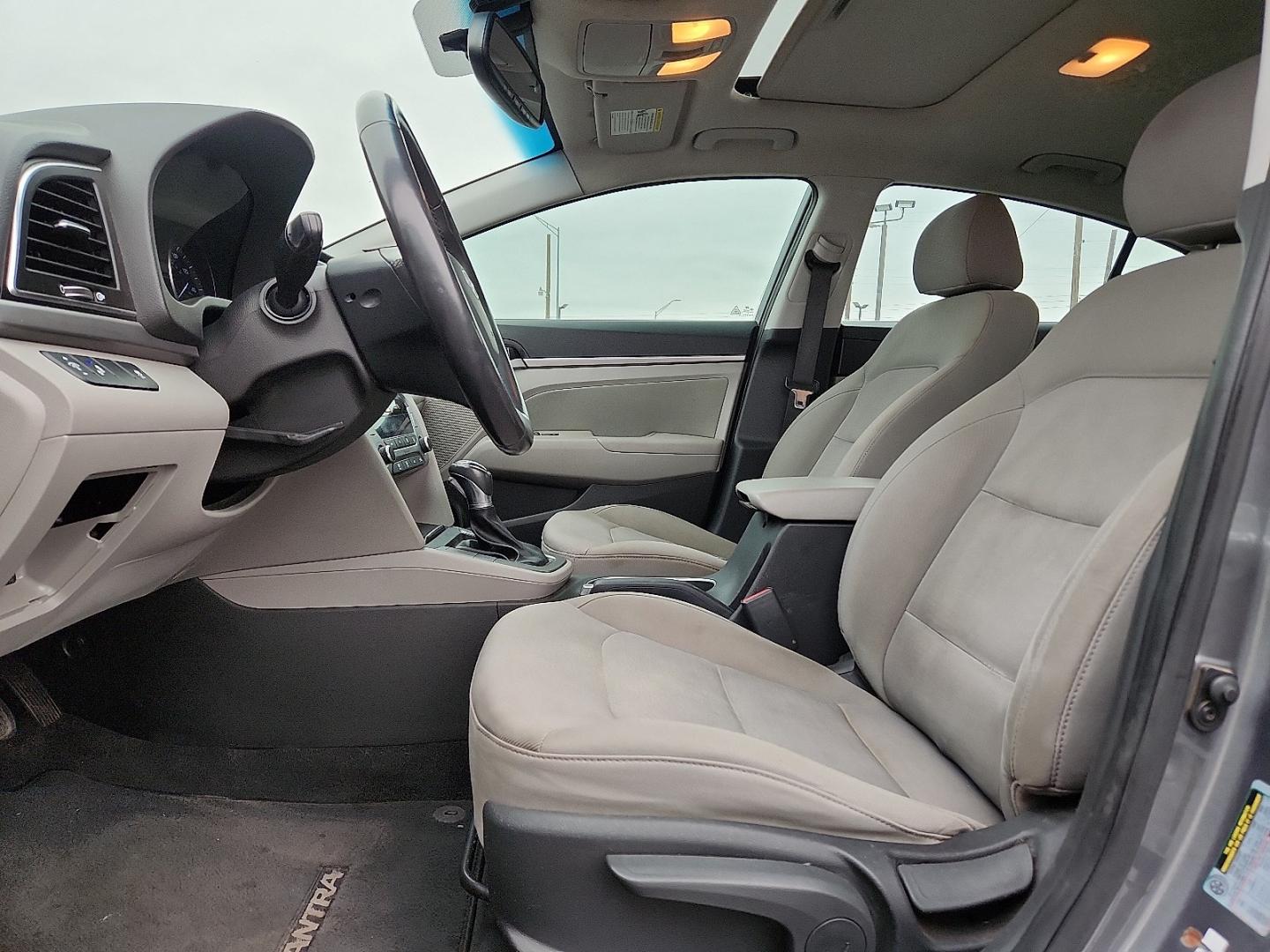 2018 GRAY /Gray - PK Hyundai Elantra Value Edition (5NPD84LF3JH) with an Nu 2L I-4 DOHC, D-CVVT variable valve control, regular unleaded, engine with 147HP engine, located at 4711 Ave Q, Lubbock, TX, 79412, (806) 687-2362, 33.551304, -101.855293 - Photo#16