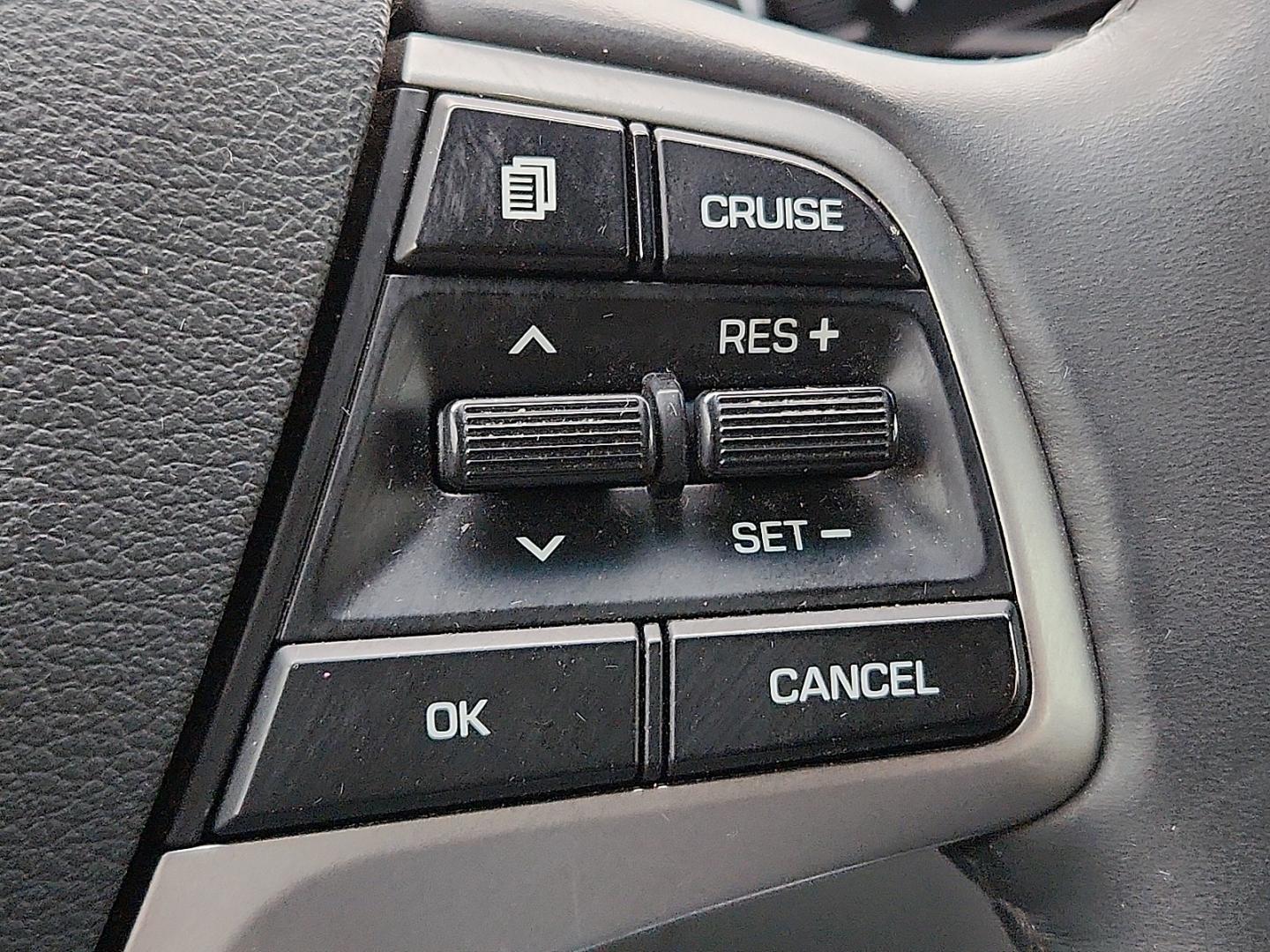 2018 GRAY /Gray - PK Hyundai Elantra Value Edition (5NPD84LF3JH) with an Nu 2L I-4 DOHC, D-CVVT variable valve control, regular unleaded, engine with 147HP engine, located at 4711 Ave Q, Lubbock, TX, 79412, (806) 687-2362, 33.551304, -101.855293 - Photo#23