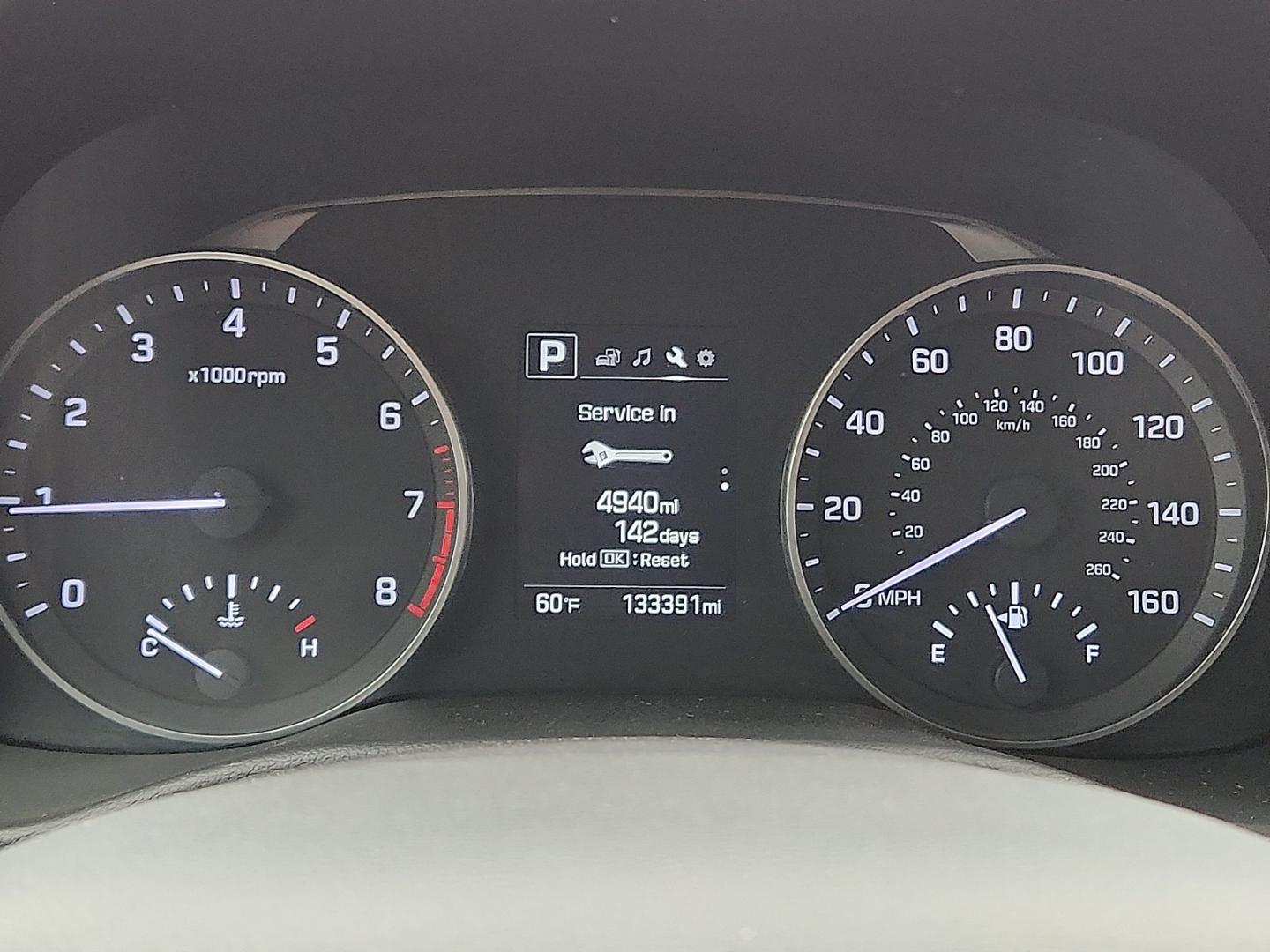 2018 GRAY /Gray - PK Hyundai Elantra Value Edition (5NPD84LF3JH) with an Nu 2L I-4 DOHC, D-CVVT variable valve control, regular unleaded, engine with 147HP engine, located at 4711 Ave Q, Lubbock, TX, 79412, (806) 687-2362, 33.551304, -101.855293 - Photo#27