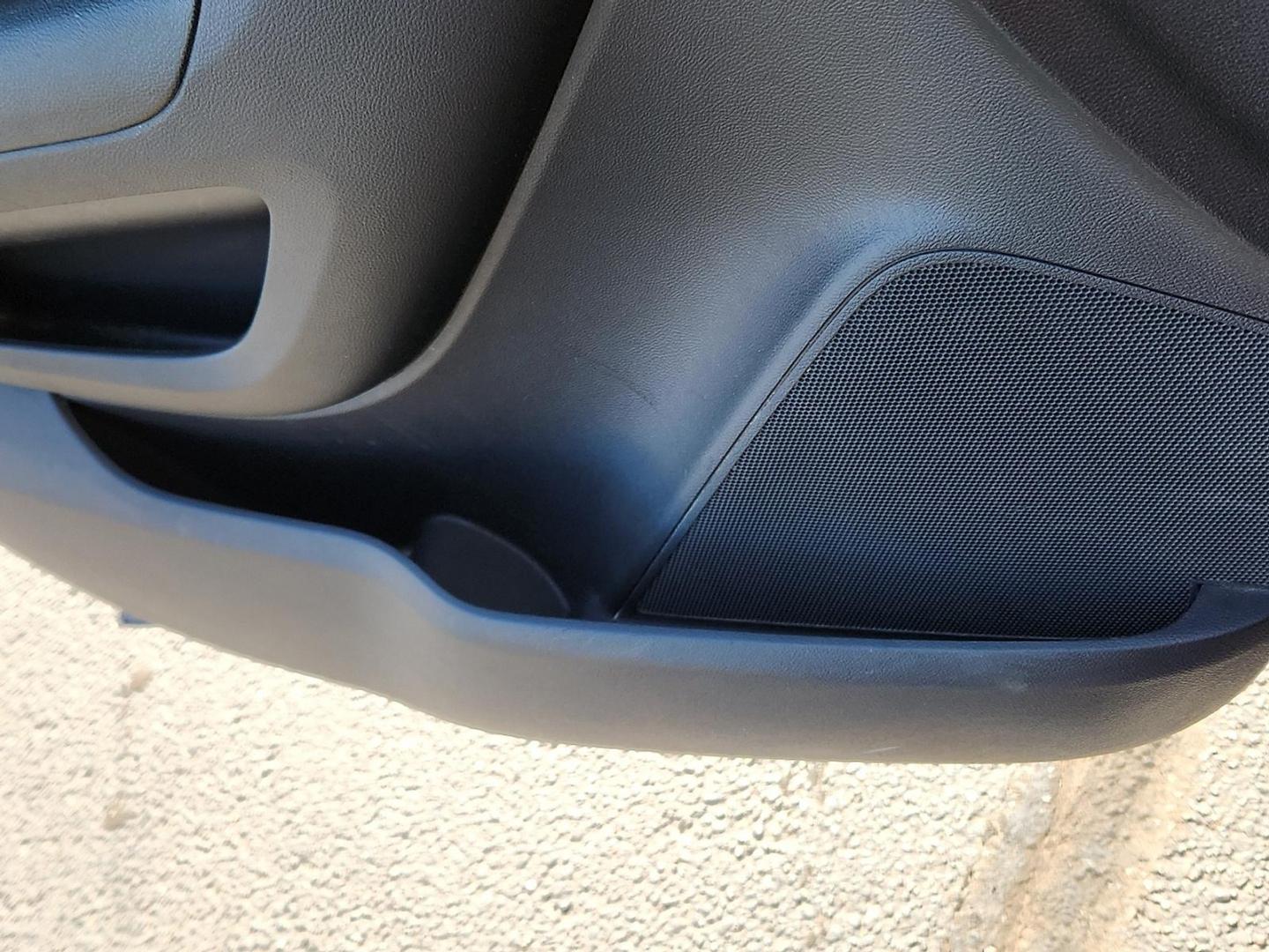 2019 GRAY Chevrolet Trax LT (3GNCJLSB7KL) with an Ecotec 1.4L I-4 DOHC, variable valve control, intercooled turbo, regular unleaded, engine with 138HP engine, located at 4711 Ave Q, Lubbock, TX, 79412, (806) 687-2362, 33.551304, -101.855293 - Photo#28