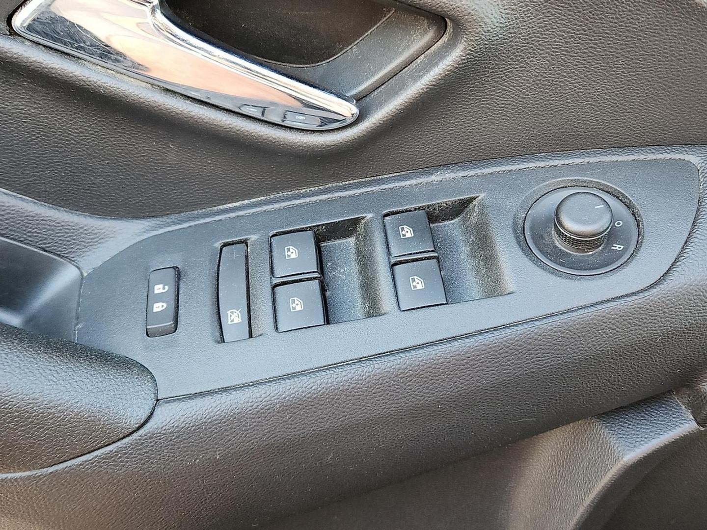 2019 GRAY Chevrolet Trax LT (3GNCJLSB7KL) with an Ecotec 1.4L I-4 DOHC, variable valve control, intercooled turbo, regular unleaded, engine with 138HP engine, located at 4711 Ave Q, Lubbock, TX, 79412, (806) 687-2362, 33.551304, -101.855293 - Photo#29