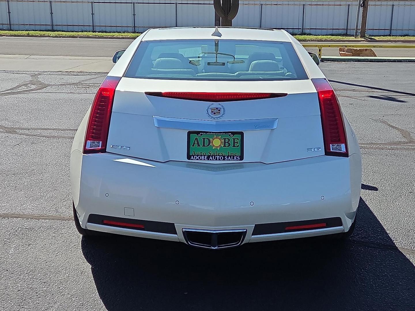 2011 WHITE /Cashmere w/Ebony Accents Cadillac CTS Premium (1G6DP1EDXB0) with an 3.6L V-6 gasoline direct injection, DOHC, variable valve control, regular unleaded, engine with 304HP engine, located at 4711 Ave Q, Lubbock, TX, 79412, (806) 687-2362, 33.551304, -101.855293 - Photo#3
