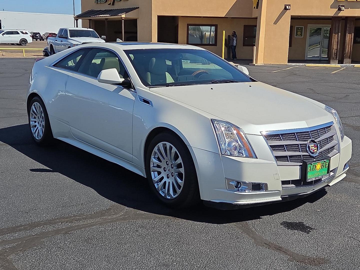 2011 WHITE /Cashmere w/Ebony Accents Cadillac CTS Premium (1G6DP1EDXB0) with an 3.6L V-6 gasoline direct injection, DOHC, variable valve control, regular unleaded, engine with 304HP engine, located at 4711 Ave Q, Lubbock, TX, 79412, (806) 687-2362, 33.551304, -101.855293 - Photo#6