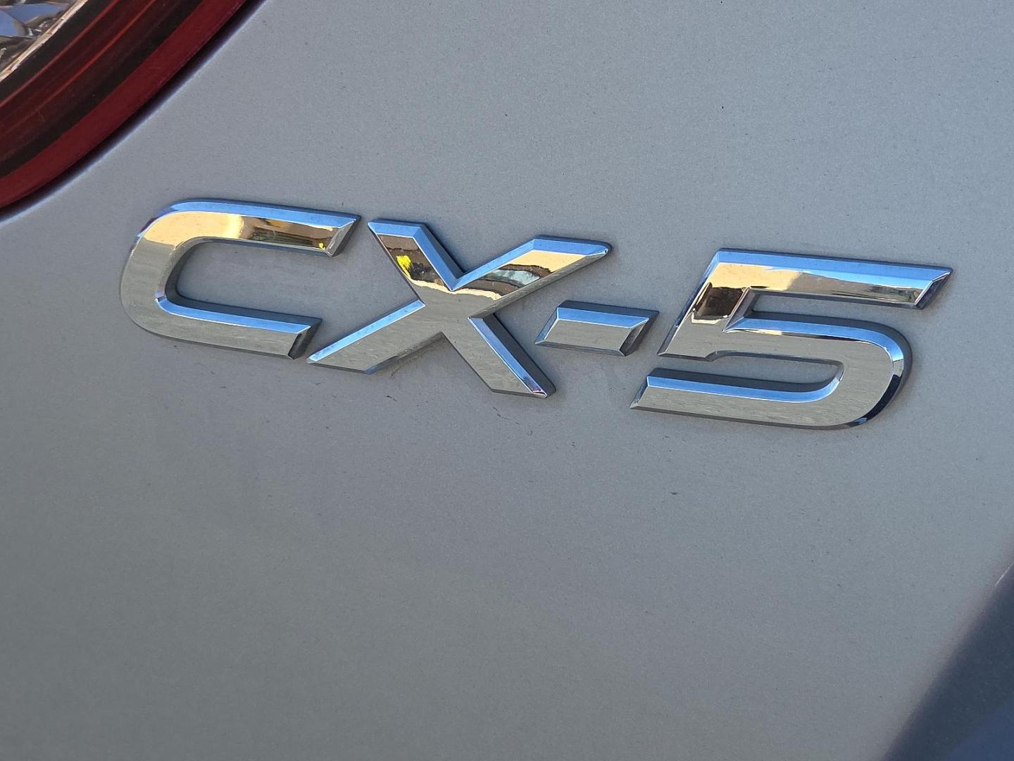 2016 Sonic Silver Metallic - 45P /Black - KC3 Mazda CX-5 Touring (JM3KE2CY3G0) with an SKYACTIV-G 2.5L I-4 gasoline direct injection, DOHC, variable valve control, regular unleaded, engine with 184HP engine, located at 4711 Ave Q, Lubbock, TX, 79412, (806) 687-2362, 33.551304, -101.855293 - Photo#15