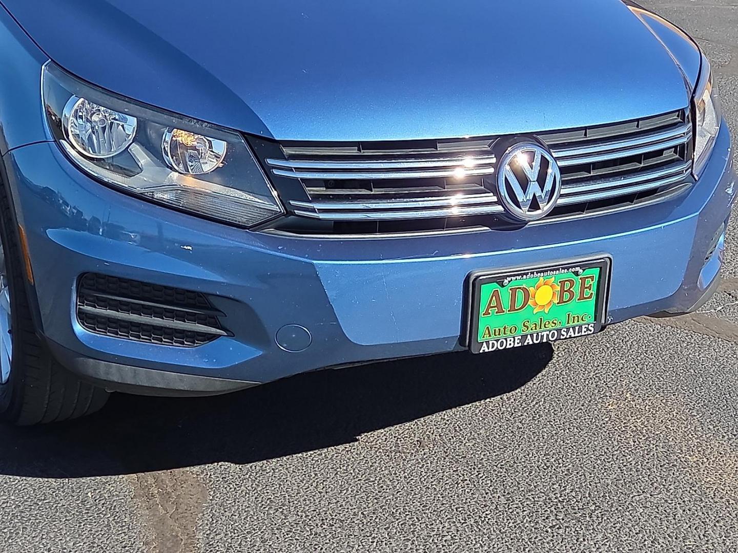 2017 Pacific Blue Metallic - D5D5 /Cornsilk Beige - NT Volkswagen Tiguan 2.0T Wolfsburg Edition (WVGSV7AX8HK) with an 2L I-4 gasoline direct injection, DOHC, variable valve control, intercooled turbo, premium unleaded, engine with 200HP engine, located at 4711 Ave Q, Lubbock, TX, 79412, (806) 687-2362, 33.551304, -101.855293 - Photo#8