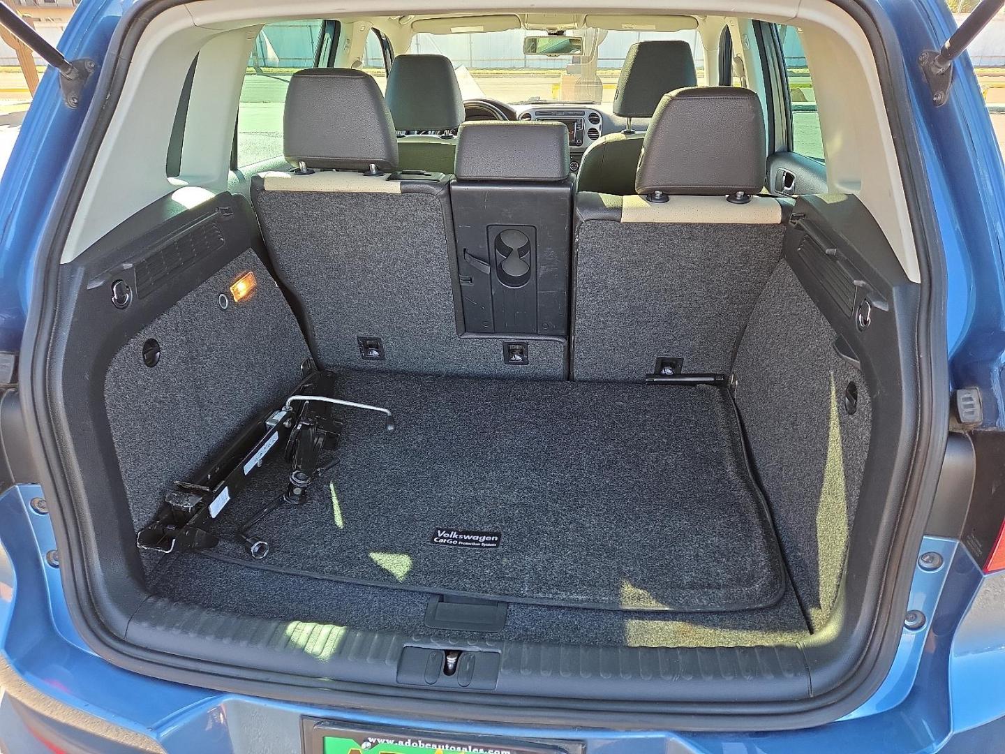 2017 Pacific Blue Metallic - D5D5 /Cornsilk Beige - NT Volkswagen Tiguan 2.0T Wolfsburg Edition (WVGSV7AX8HK) with an 2L I-4 gasoline direct injection, DOHC, variable valve control, intercooled turbo, premium unleaded, engine with 200HP engine, located at 4711 Ave Q, Lubbock, TX, 79412, (806) 687-2362, 33.551304, -101.855293 - Photo#16