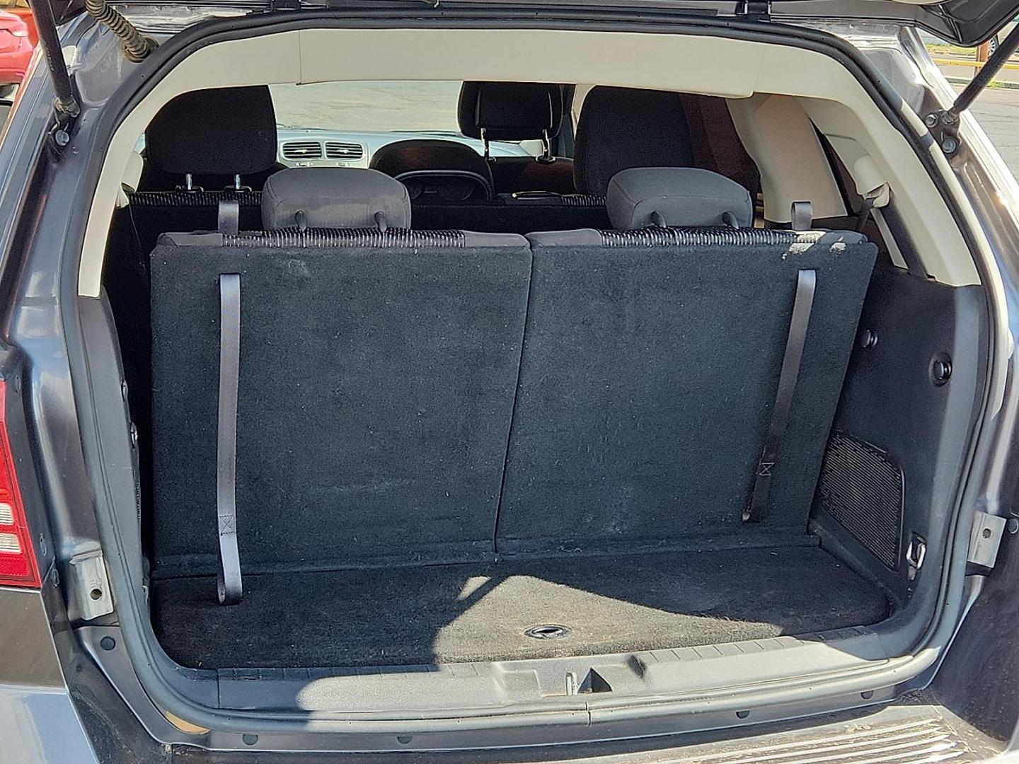 2018 GRAY Dodge Journey SE (3C4PDCAB0JT) with an Tigershark MultiAir 2.4L I-4 DOHC, variable valve control, regular unleaded, engine with 173HP engine, located at 4711 Ave Q, Lubbock, TX, 79412, (806) 687-2362, 33.551304, -101.855293 - Photo#9