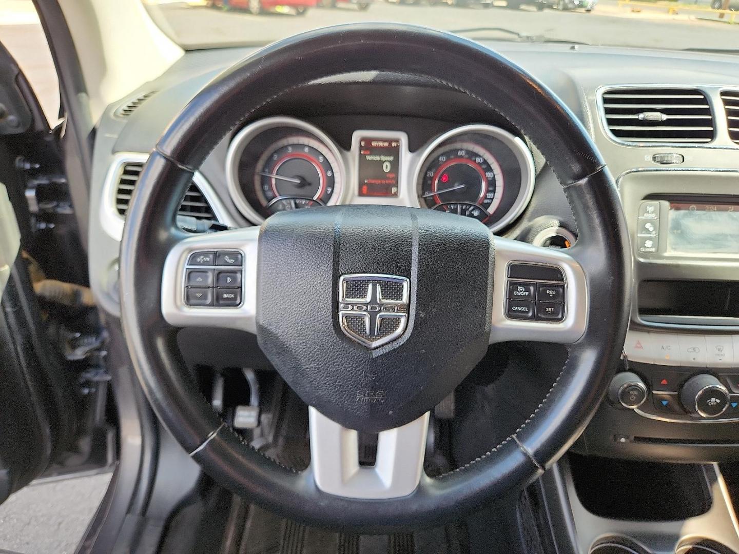 2018 GRAY Dodge Journey SE (3C4PDCAB0JT) with an Tigershark MultiAir 2.4L I-4 DOHC, variable valve control, regular unleaded, engine with 173HP engine, located at 4711 Ave Q, Lubbock, TX, 79412, (806) 687-2362, 33.551304, -101.855293 - Photo#24