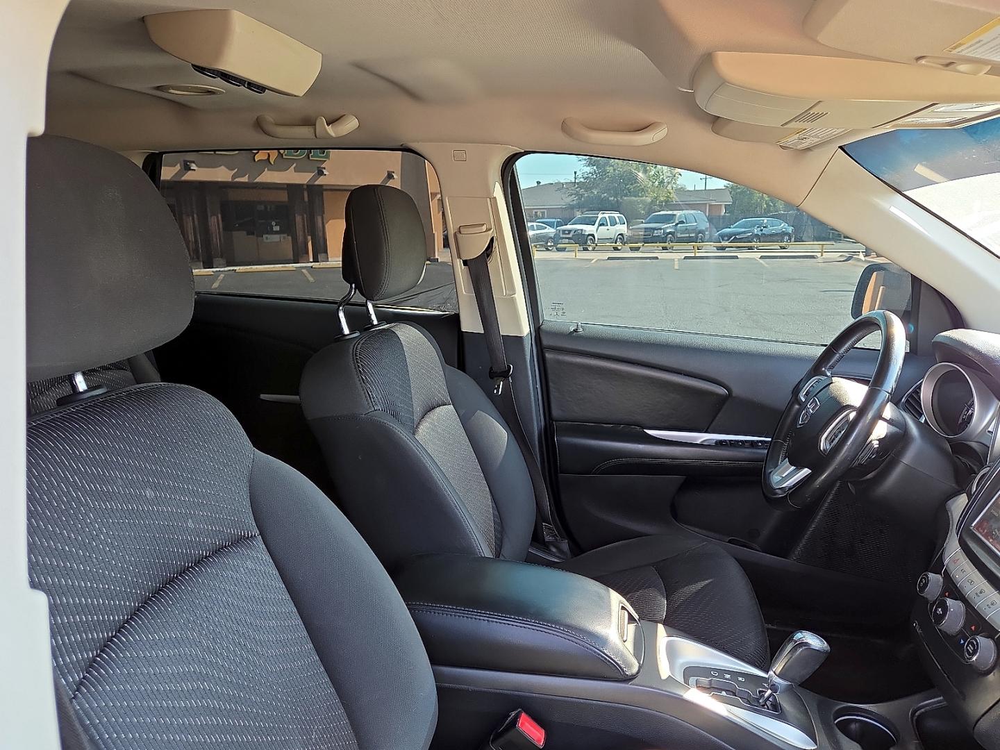 2018 Granite Pearlcoat - PAU /Black - X9 Dodge Journey SE (3C4PDCAB0JT) with an Tigershark MultiAir 2.4L I-4 DOHC, variable valve control, regular gasoline, engine with 173HP engine, located at 4711 Ave Q, Lubbock, TX, 79412, (806) 687-2362, 33.551304, -101.855293- Photo#10