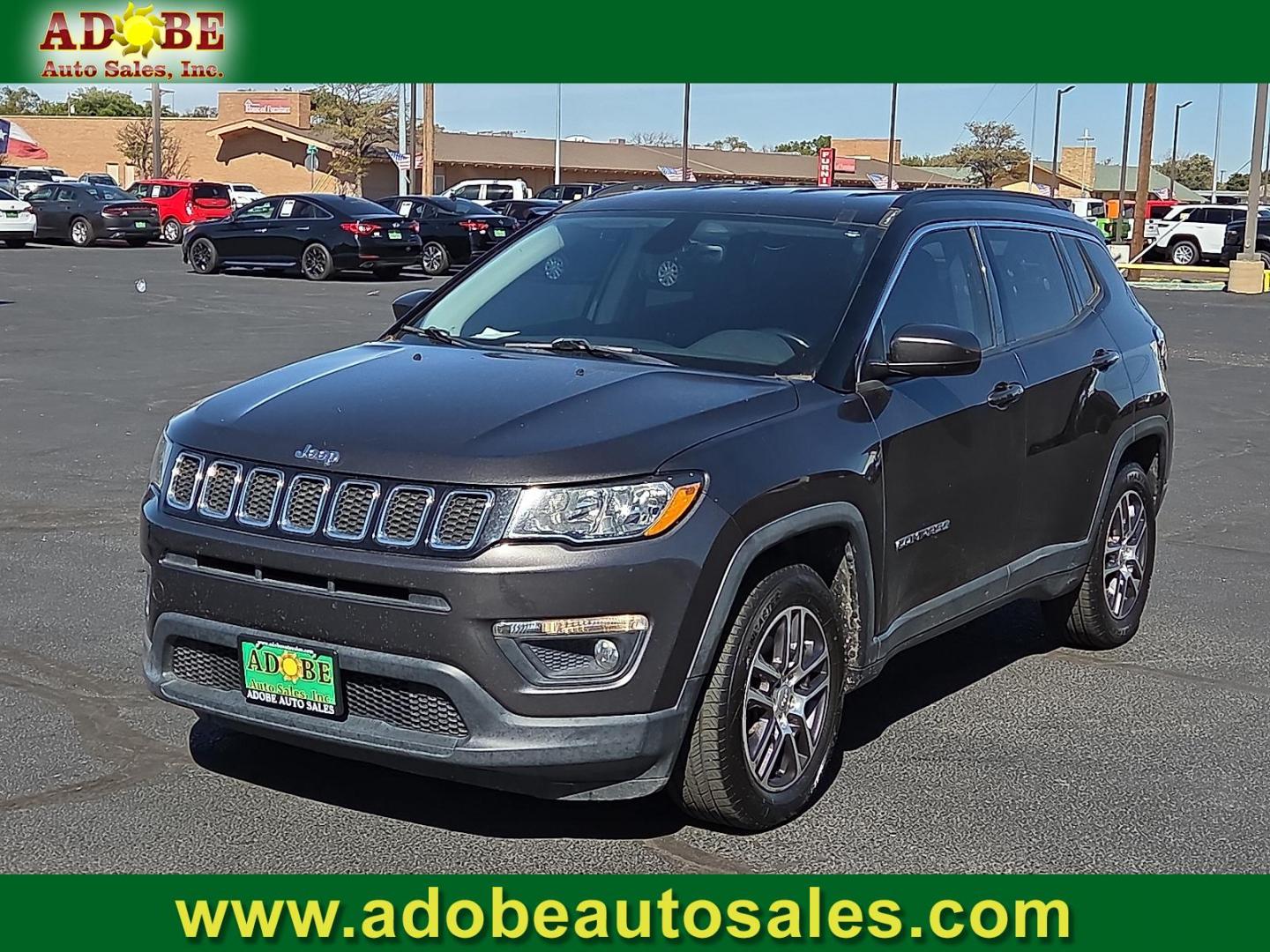 2018 Granite Crystal Metallic Clearcoat - PAU /Black - X9 Jeep Compass Latitude FWD (3C4NJCBB2JT) with an 2.4L I-4 variable valve control, regular unleaded, engine with 180HP engine, located at 4711 Ave Q, Lubbock, TX, 79412, (806) 687-2362, 33.551304, -101.855293 - Photo#0