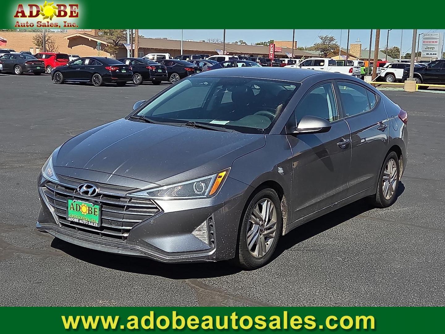 2020 Machine Gray - 2C /Black - C1 Hyundai Elantra SEL (5NPD84LF5LH) with an Nu 2L I-4 DOHC, D-CVVT variable valve control, regular unleaded, engine with 147HP engine, located at 4711 Ave Q, Lubbock, TX, 79412, (806) 687-2362, 33.551304, -101.855293 - Photo#0