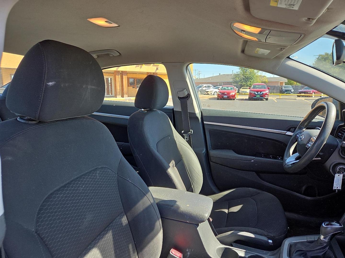 2020 Machine Gray - 2C /Black - C1 Hyundai Elantra SEL (5NPD84LF5LH) with an Nu 2L I-4 DOHC, D-CVVT variable valve control, regular unleaded, engine with 147HP engine, located at 4711 Ave Q, Lubbock, TX, 79412, (806) 687-2362, 33.551304, -101.855293 - Photo#8