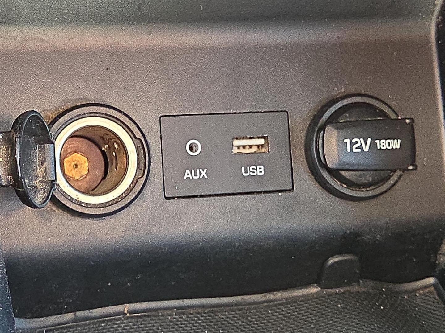 2020 Machine Gray - 2C /Black - C1 Hyundai Elantra SEL (5NPD84LF5LH) with an Nu 2L I-4 DOHC, D-CVVT variable valve control, regular unleaded, engine with 147HP engine, located at 4711 Ave Q, Lubbock, TX, 79412, (806) 687-2362, 33.551304, -101.855293 - Photo#18