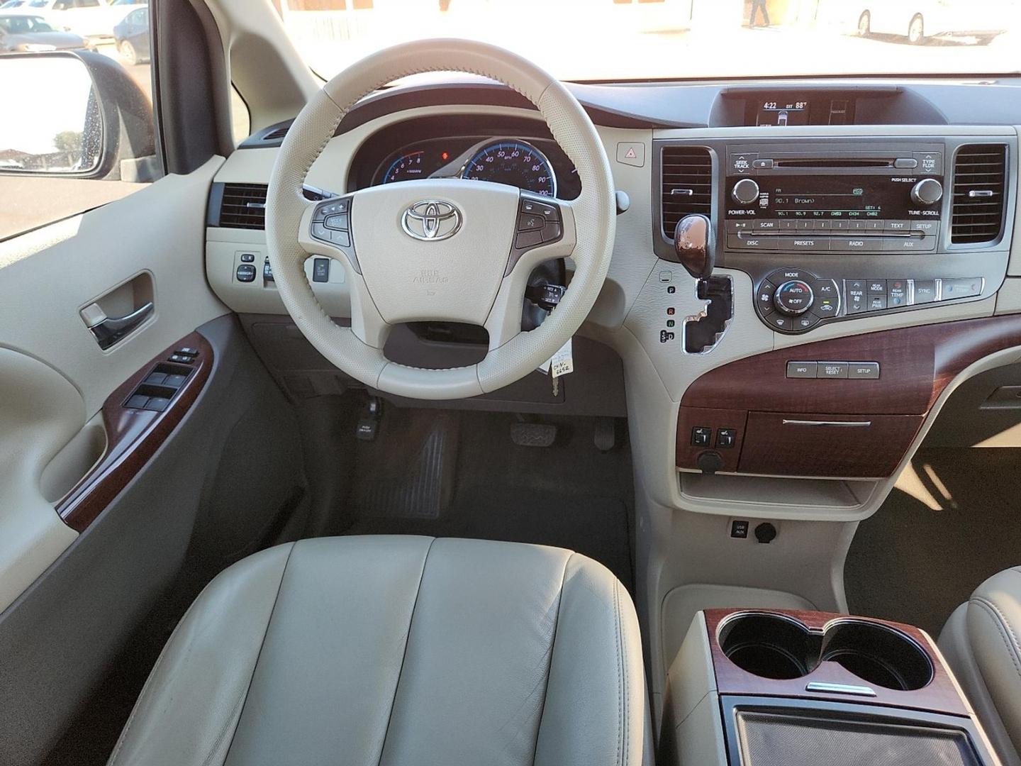 2013 MAROON Toyota Sienna XLE V6 8 Passenger (5TDYK3DC0DS) with an 3.5L V-6 DOHC, variable valve control, regular unleaded, engine with 266HP engine, located at 4711 Ave Q, Lubbock, TX, 79412, (806) 687-2362, 33.551304, -101.855293 - Photo#11