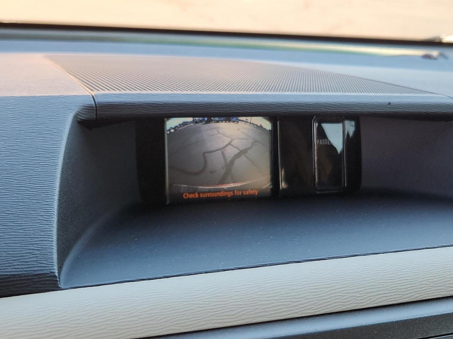 2013 MAROON Toyota Sienna XLE V6 8 Passenger (5TDYK3DC0DS) with an 3.5L V-6 DOHC, variable valve control, regular unleaded, engine with 266HP engine, located at 4711 Ave Q, Lubbock, TX, 79412, (806) 687-2362, 33.551304, -101.855293 - Photo#17