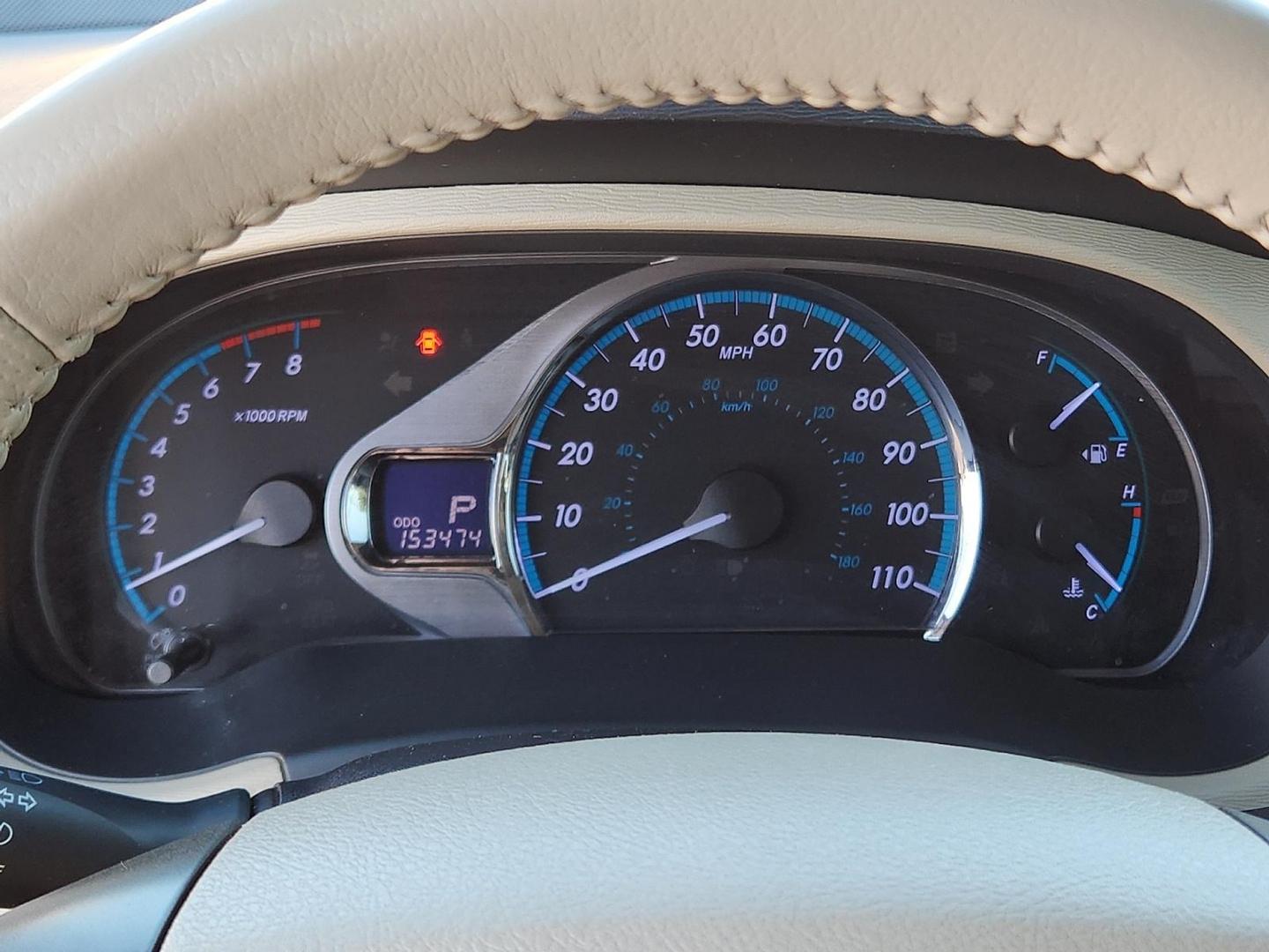 2013 MAROON Toyota Sienna XLE V6 8 Passenger (5TDYK3DC0DS) with an 3.5L V-6 DOHC, variable valve control, regular unleaded, engine with 266HP engine, located at 4711 Ave Q, Lubbock, TX, 79412, (806) 687-2362, 33.551304, -101.855293 - Photo#22