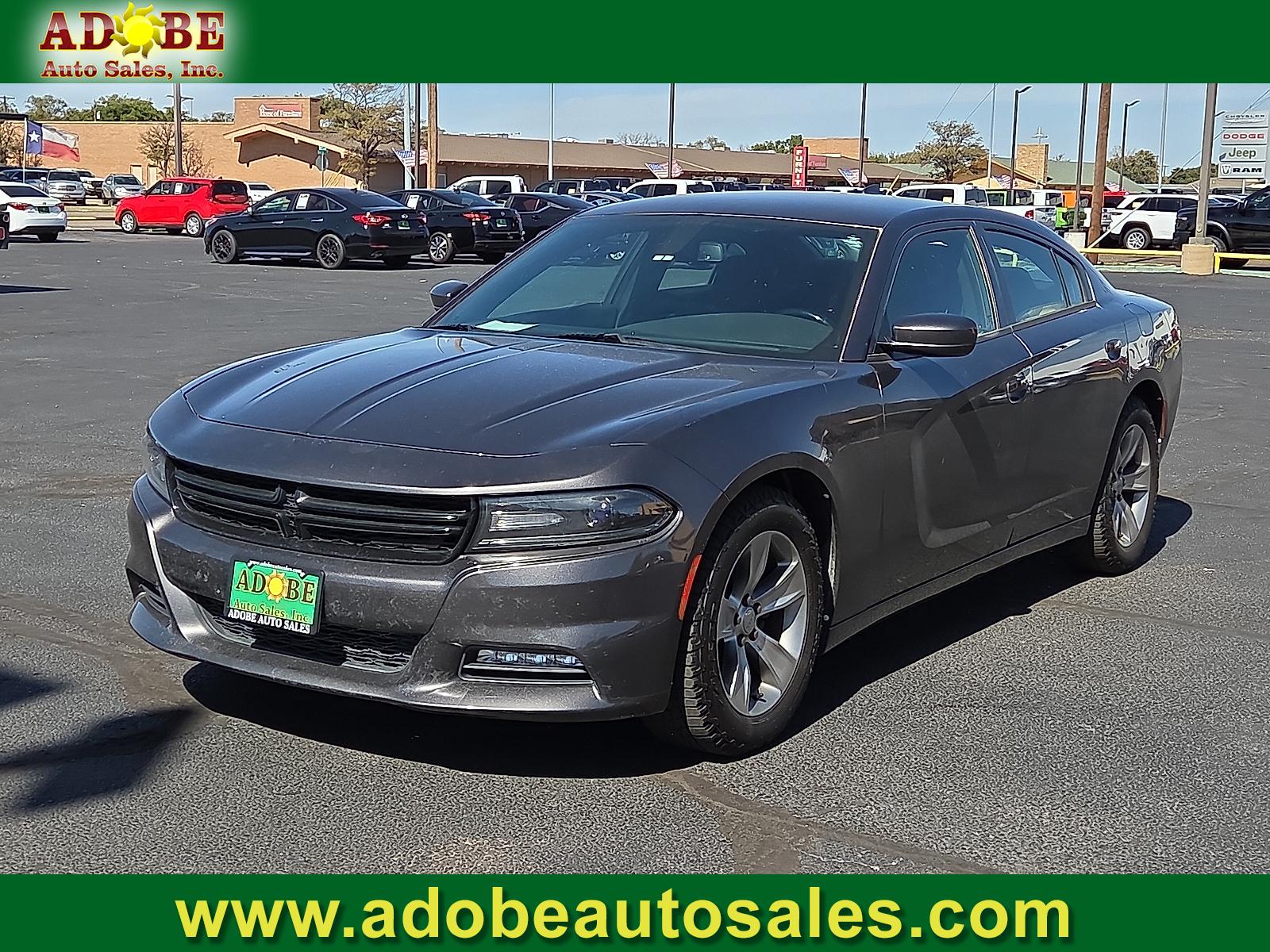 photo of 2017 Dodge Charger SXT RWD