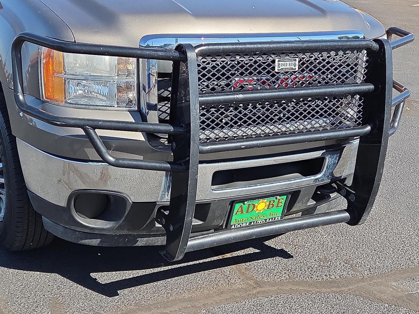 2013 Steel Gray Metallic - 16U /Dark Titanium - 88V GMC Sierra 2500HD Work Truck (1GT21ZCG2DZ) with an Vortec 6L V-8 variable valve control, regular unleaded, engine with 360HP engine, located at 4711 Ave Q, Lubbock, TX, 79412, (806) 687-2362, 33.551304, -101.855293 - Photo#8