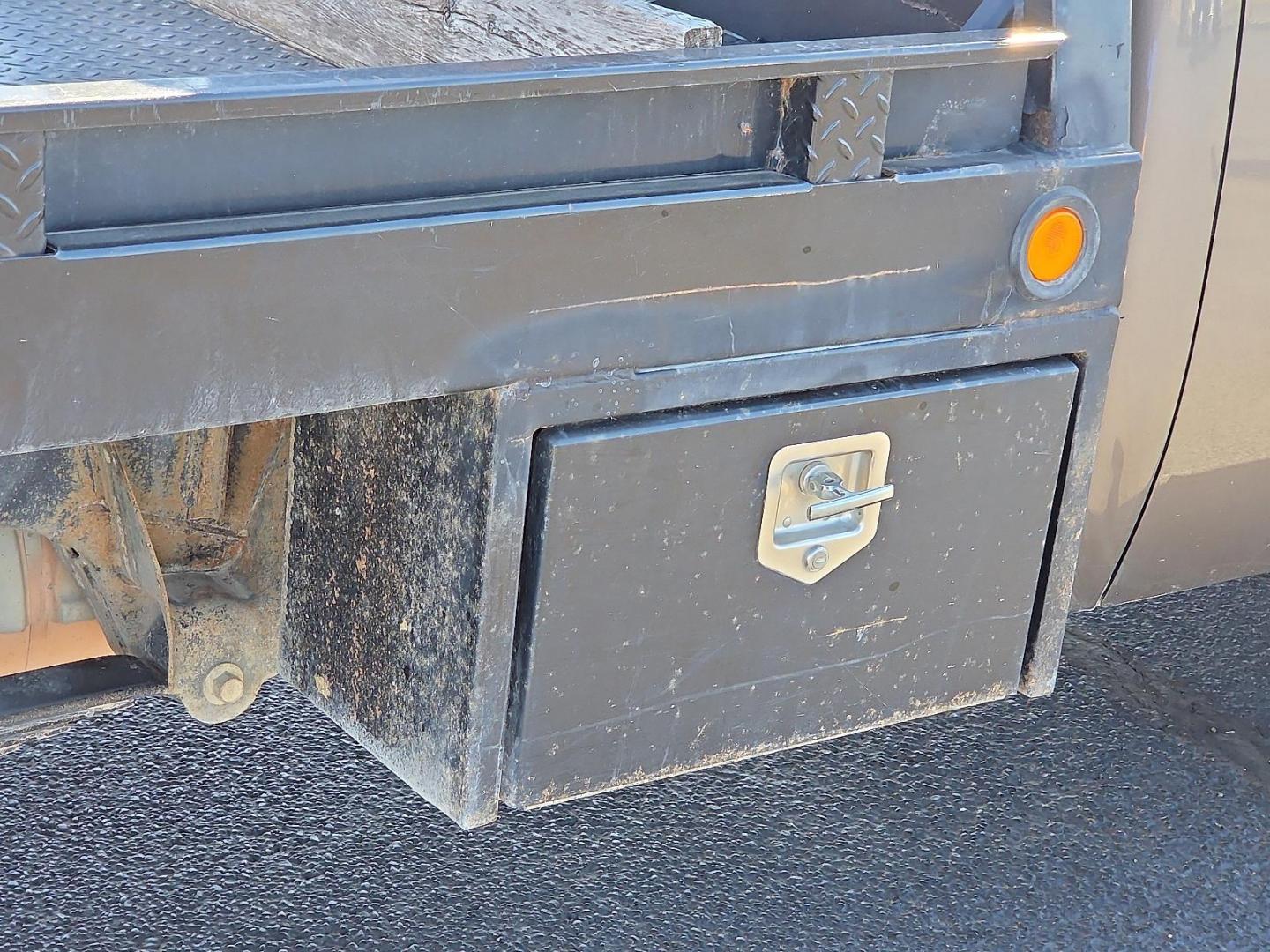 2013 Steel Gray Metallic - 16U /Dark Titanium - 88V GMC Sierra 2500HD Work Truck (1GT21ZCG2DZ) with an Vortec 6L V-8 variable valve control, regular unleaded, engine with 360HP engine, located at 4711 Ave Q, Lubbock, TX, 79412, (806) 687-2362, 33.551304, -101.855293 - Photo#17