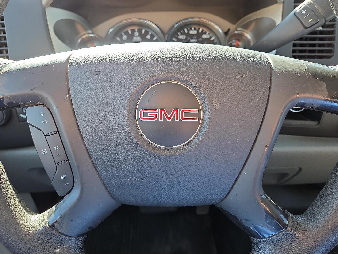 2013 Steel Gray Metallic - 16U /Dark Titanium - 88V GMC Sierra 2500HD Work Truck (1GT21ZCG2DZ) with an Vortec 6L V-8 variable valve control, regular unleaded, engine with 360HP engine, located at 4711 Ave Q, Lubbock, TX, 79412, (806) 687-2362, 33.551304, -101.855293 - Photo#28