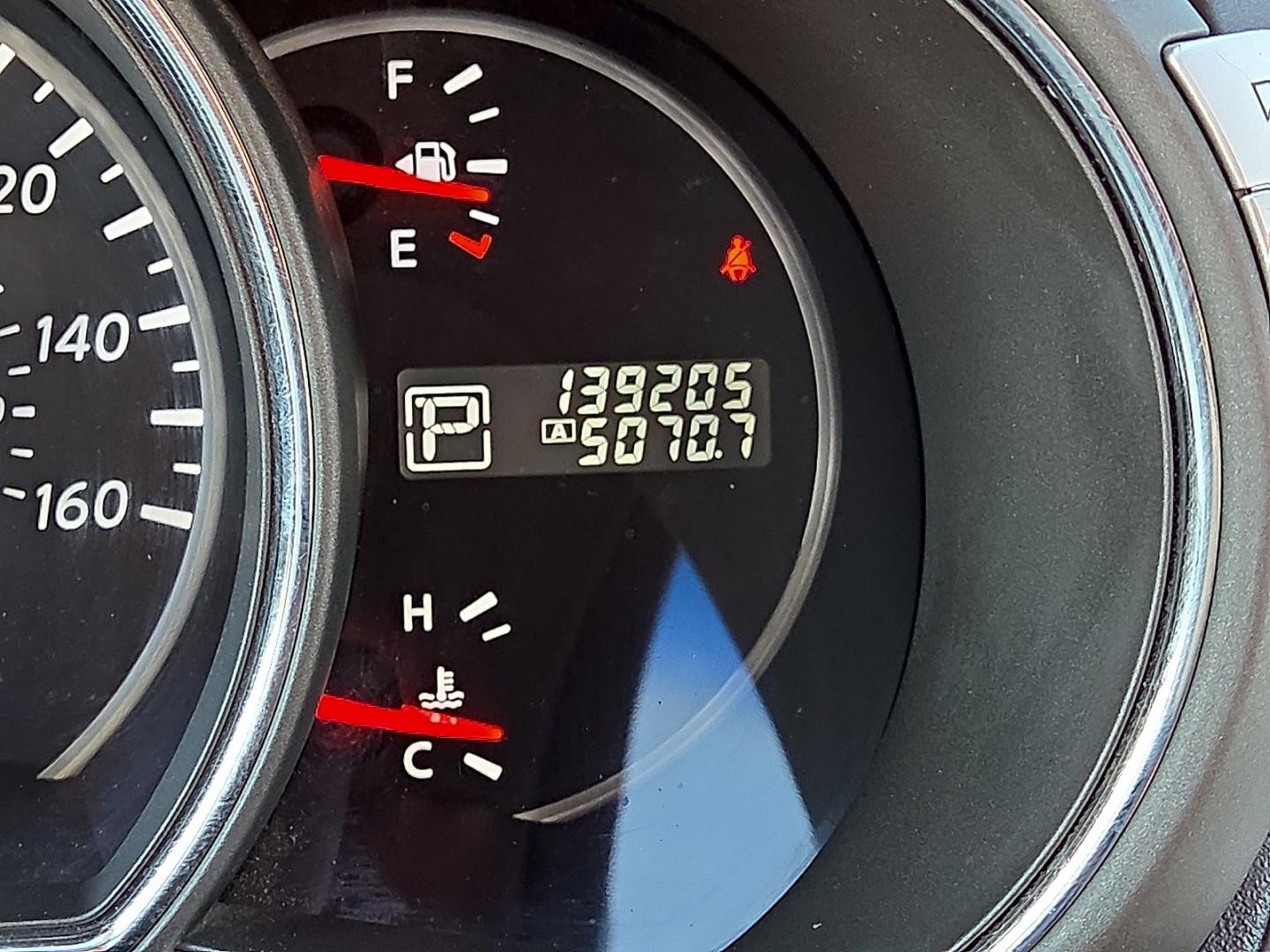 2014 Gun Metallic - KAD /Black - G Nissan Murano LE (JN8AZ1MUXEW) with an 3.5L V-6 DOHC, variable valve control, regular gasoline, engine with 260HP engine, located at 4711 Ave Q, Lubbock, TX, 79412, (806) 687-2362, 33.551304, -101.855293- Photo#25