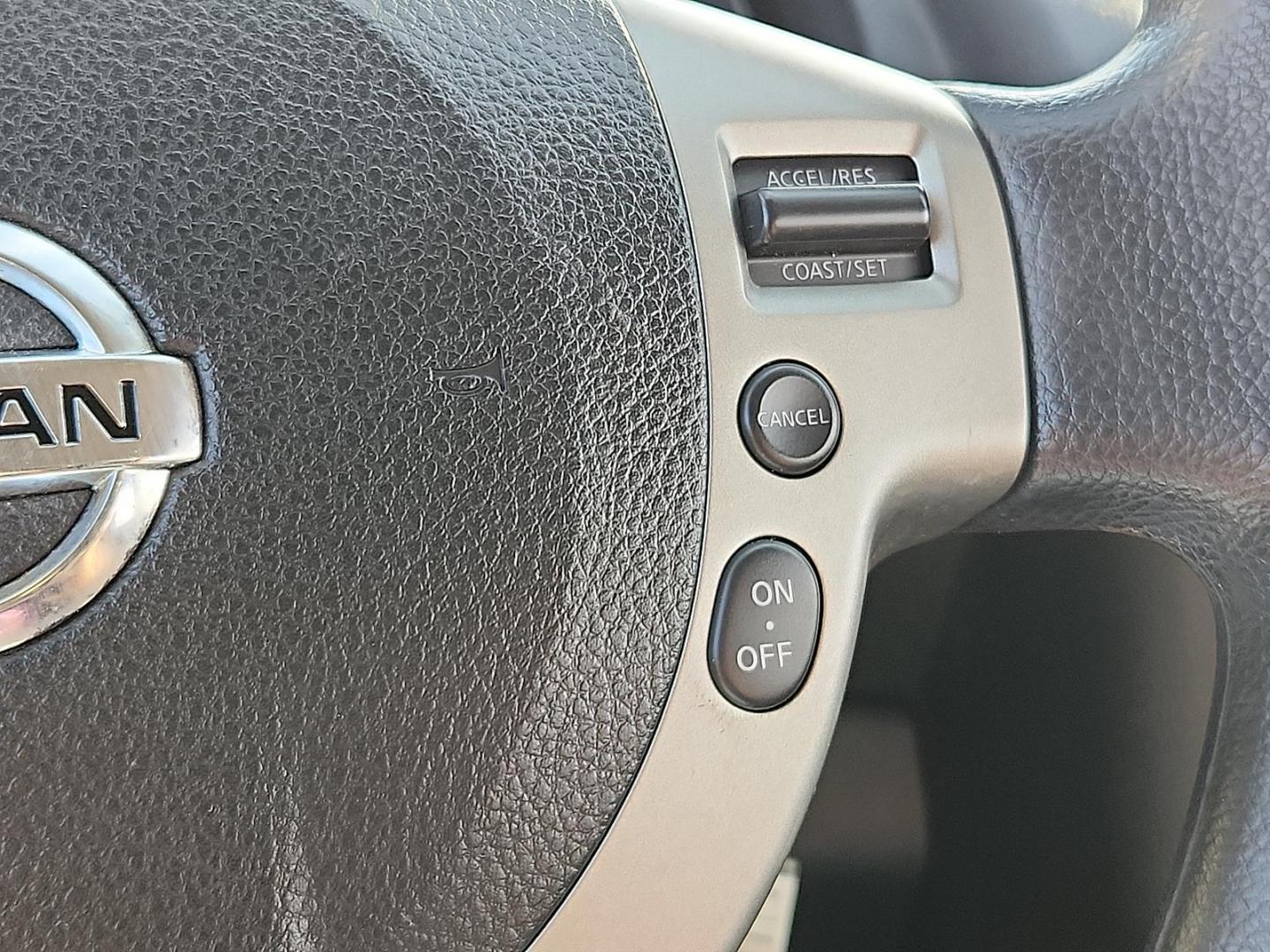 2015 SILVER /Black - G Nissan Rogue Select S (JN8AS5MT8FW) with an 2.5L I-4 DOHC, variable valve control, regular unleaded, engine with 170HP engine, located at 4711 Ave Q, Lubbock, TX, 79412, (806) 687-2362, 33.551304, -101.855293 - Photo#25