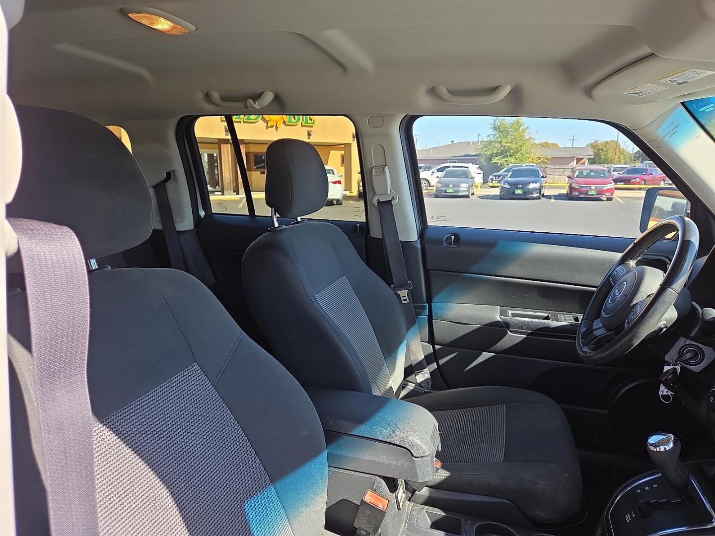 2017 Billet Silver Metallic Clearcoat - PSC /Dark Slate Gray - DV Jeep Patriot Latitude FWD (1C4NJPFA1HD) with an 2L I-4 DOHC, variable valve control, regular unleaded, engine with 158HP engine, located at 4711 Ave Q, Lubbock, TX, 79412, (806) 687-2362, 33.551304, -101.855293 - Photo#12