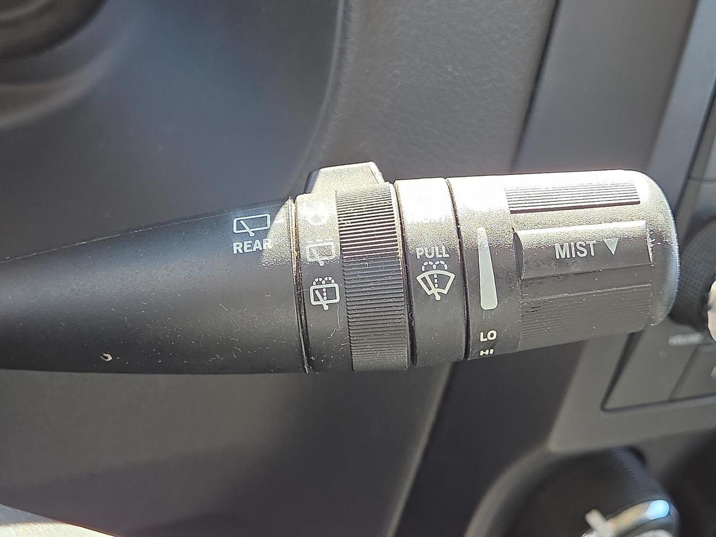 2017 Billet Silver Metallic Clearcoat - PSC /Dark Slate Gray - DV Jeep Patriot Latitude FWD (1C4NJPFA1HD) with an 2L I-4 DOHC, variable valve control, regular unleaded, engine with 158HP engine, located at 4711 Ave Q, Lubbock, TX, 79412, (806) 687-2362, 33.551304, -101.855293 - Photo#28