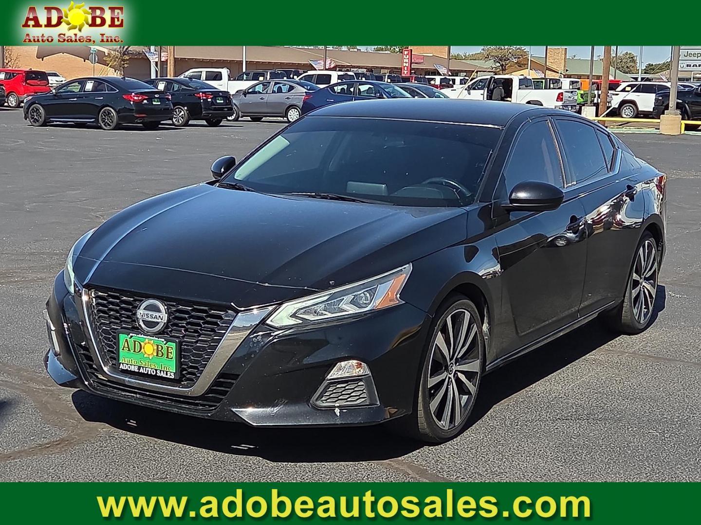 2019 Super Black - KH3 /Sport - N Nissan Altima 2.5 SR (1N4BL4CV2KC) with an 2.5L I-4 gasoline direct injection, DOHC, CVTCS variable valve control, regular unleaded, engine with 182HP engine, located at 4711 Ave Q, Lubbock, TX, 79412, (806) 687-2362, 33.551304, -101.855293 - Photo#0