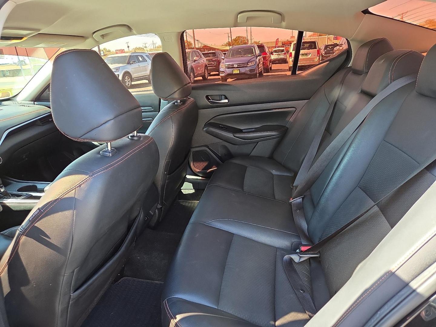 2019 Super Black - KH3 /Sport - N Nissan Altima 2.5 SR (1N4BL4CV2KC) with an 2.5L I-4 gasoline direct injection, DOHC, CVTCS variable valve control, regular unleaded, engine with 182HP engine, located at 4711 Ave Q, Lubbock, TX, 79412, (806) 687-2362, 33.551304, -101.855293 - Photo#16