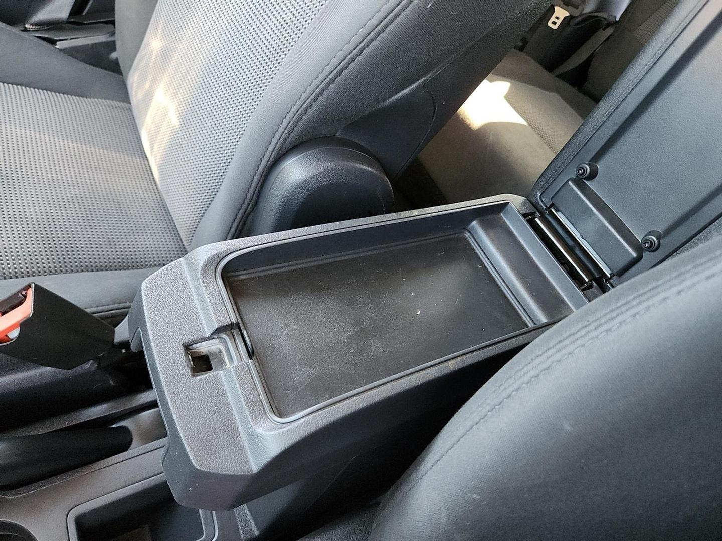 2012 BLACK Jeep Patriot Latitude (1C4NJPFB6CD) with an 2.4L I-4 DOHC, variable valve control, regular unleaded, engine with 172HP engine, located at 4711 Ave Q, Lubbock, TX, 79412, (806) 687-2362, 33.551304, -101.855293 - Photo#25