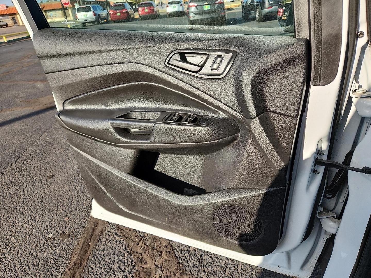 2018 WHITE Ford Escape S (1FMCU0F70JU) with an Duratec 2.5L I-4 DOHC, iVCT variable valve control, regular unleaded, engine with 168HP engine, located at 4711 Ave Q, Lubbock, TX, 79412, (806) 687-2362, 33.551304, -101.855293 - Photo#12