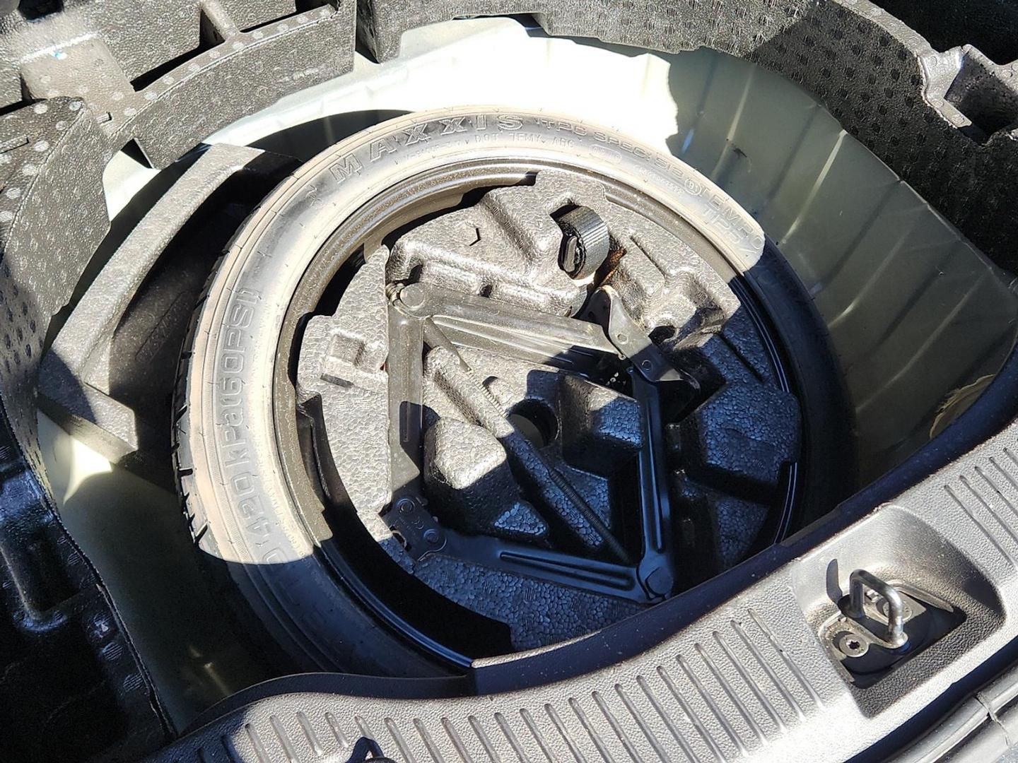 2019 GRAY Chevrolet Trax LS (3GNCJKSBXKL) with an Ecotec 1.4L I-4 DOHC, variable valve control, intercooled turbo, regular unleaded, engine with 138HP engine, located at 4711 Ave Q, Lubbock, TX, 79412, (806) 687-2362, 33.551304, -101.855293 - Photo#8