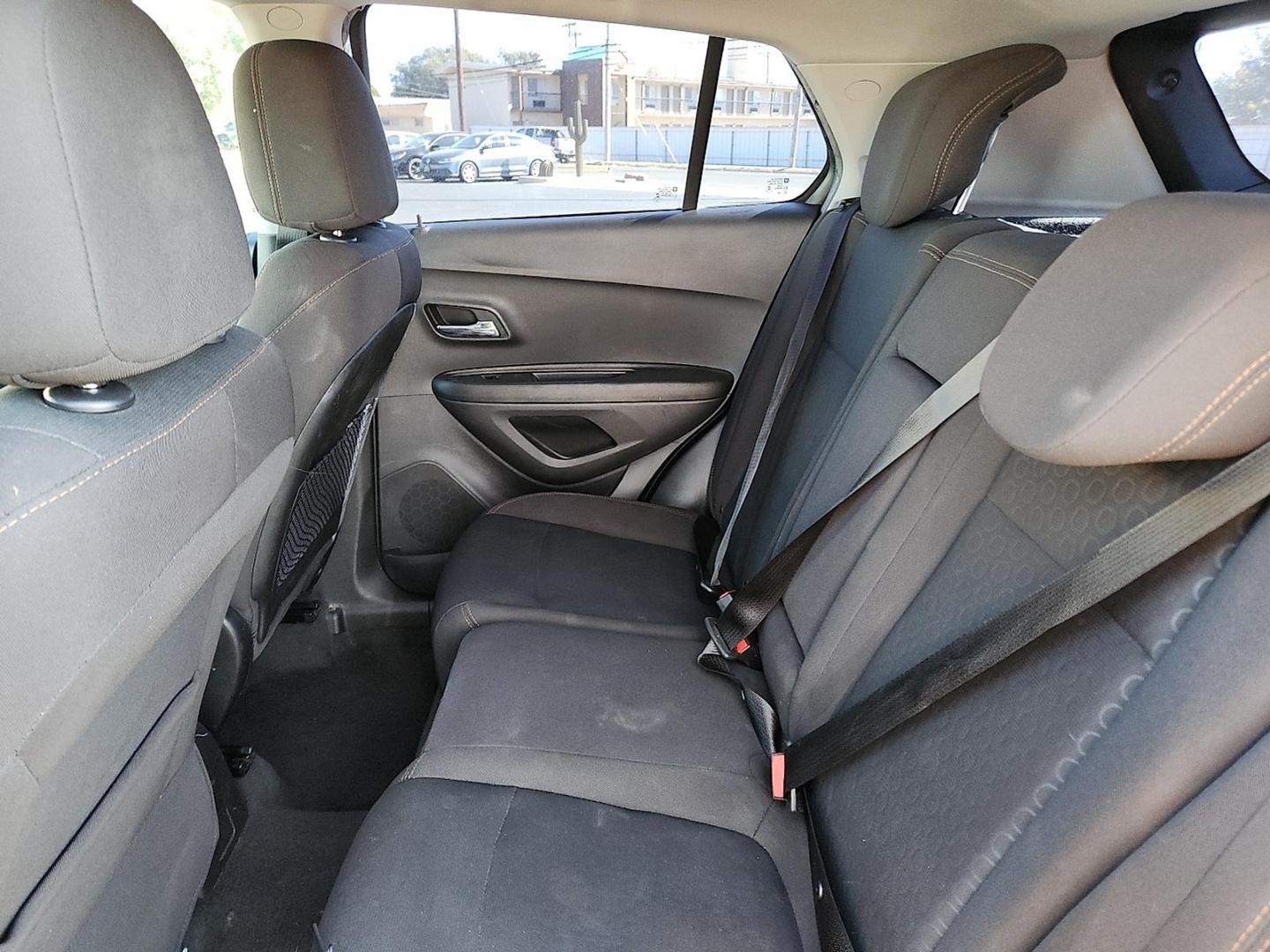 2019 GRAY Chevrolet Trax LS (3GNCJKSBXKL) with an Ecotec 1.4L I-4 DOHC, variable valve control, intercooled turbo, regular unleaded, engine with 138HP engine, located at 4711 Ave Q, Lubbock, TX, 79412, (806) 687-2362, 33.551304, -101.855293 - Photo#9