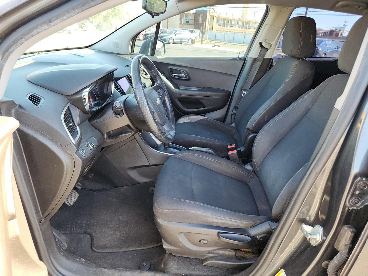 2019 GRAY Chevrolet Trax LS (3GNCJKSBXKL) with an Ecotec 1.4L I-4 DOHC, variable valve control, intercooled turbo, regular unleaded, engine with 138HP engine, located at 4711 Ave Q, Lubbock, TX, 79412, (806) 687-2362, 33.551304, -101.855293 - Photo#12